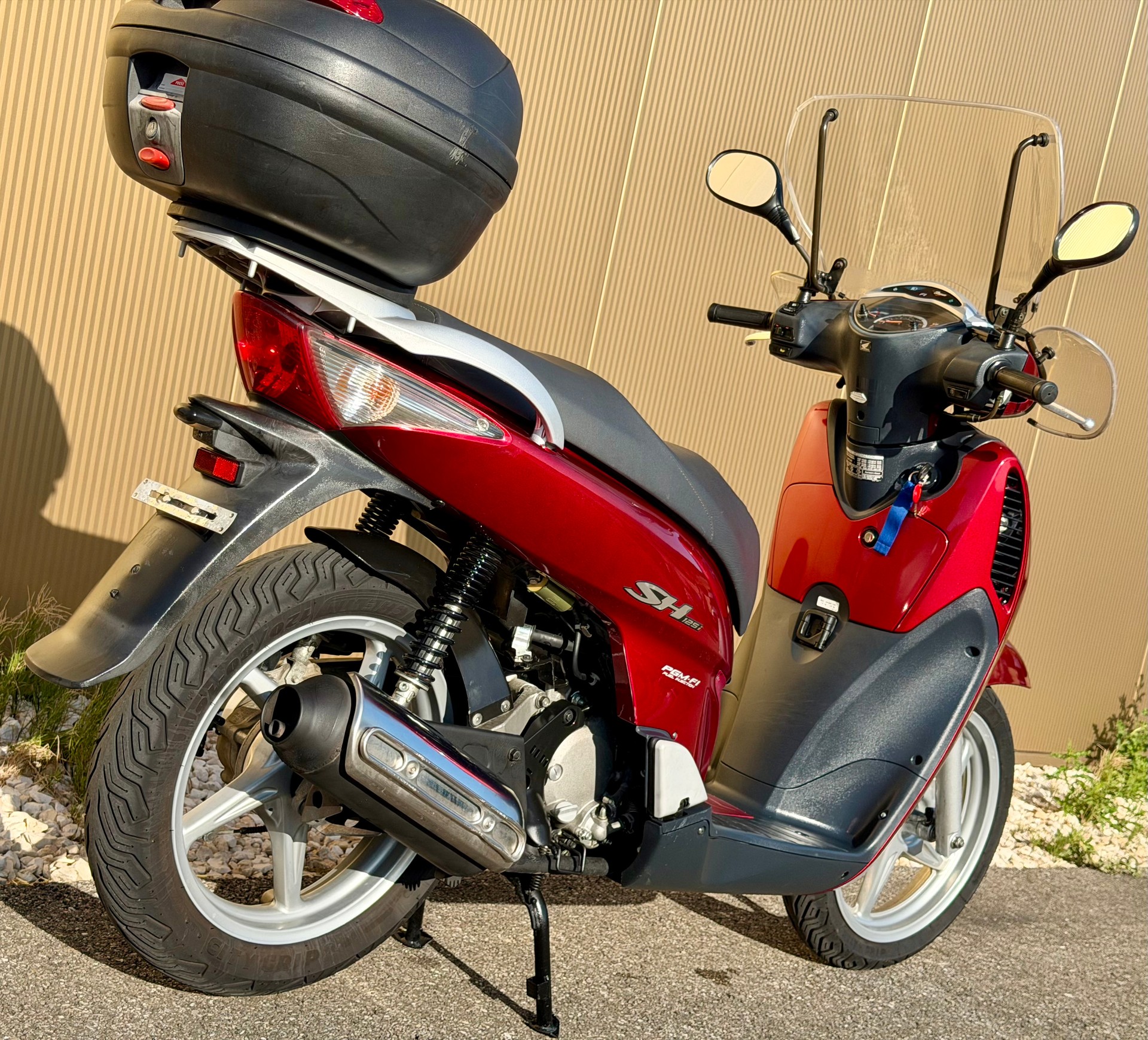 HONDA SH 125 i Topbox-image-4