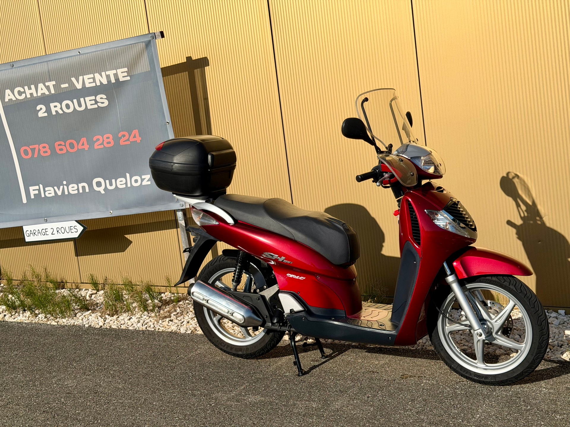 HONDA SH 125 i Topbox-image-2
