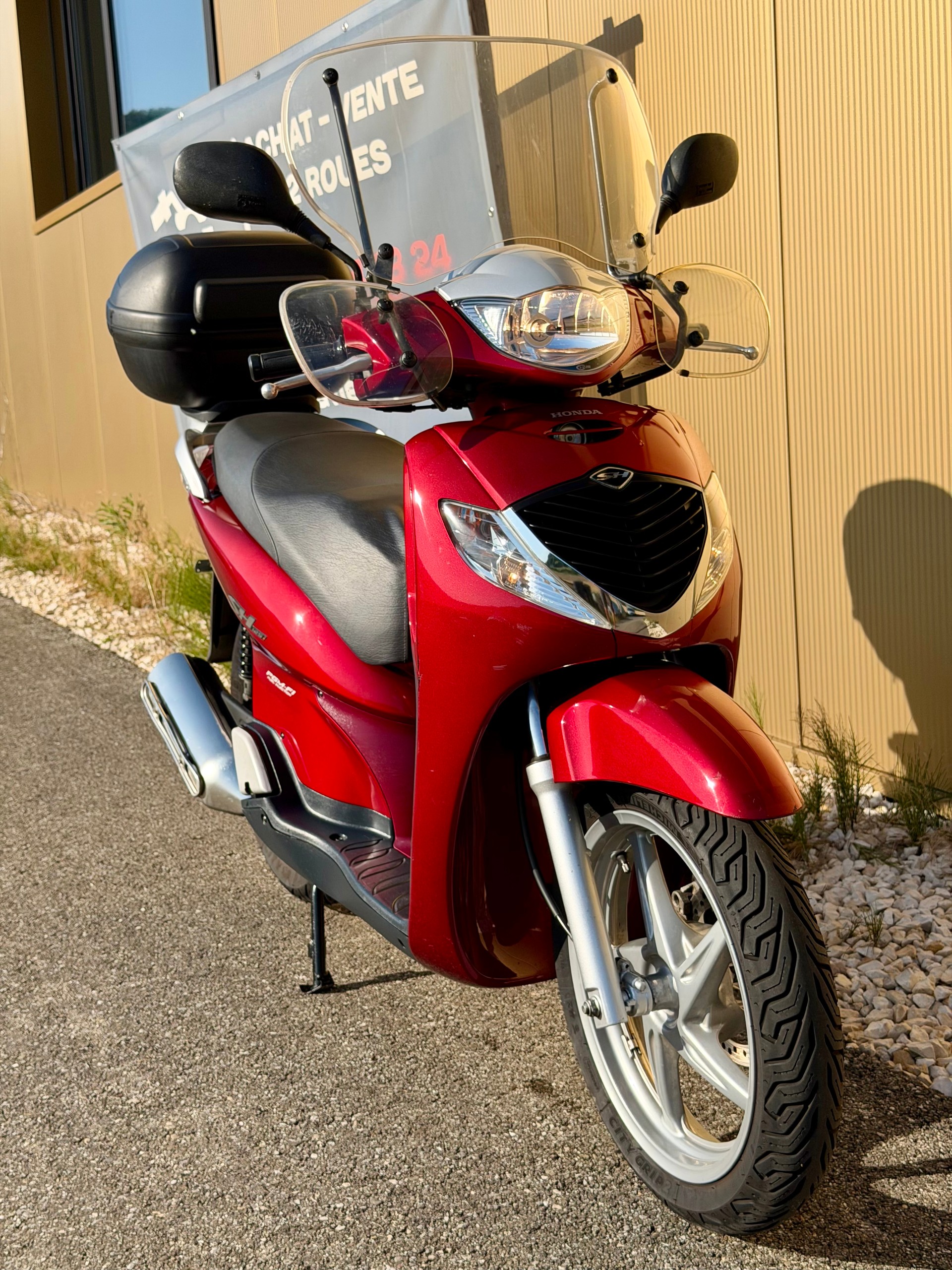 HONDA SH 125 i Topbox-image-0