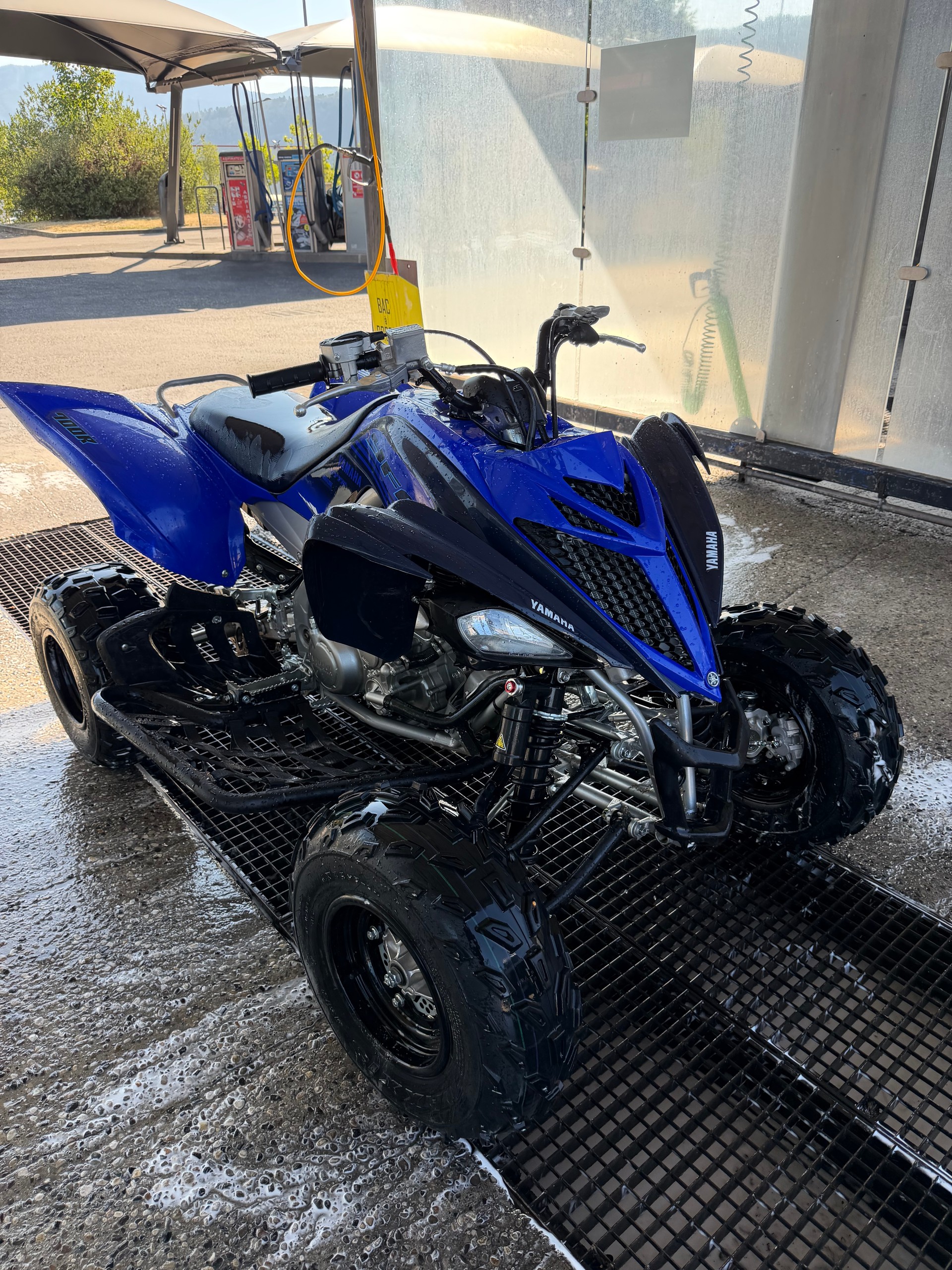 YAMAHA YFM 700-image-0