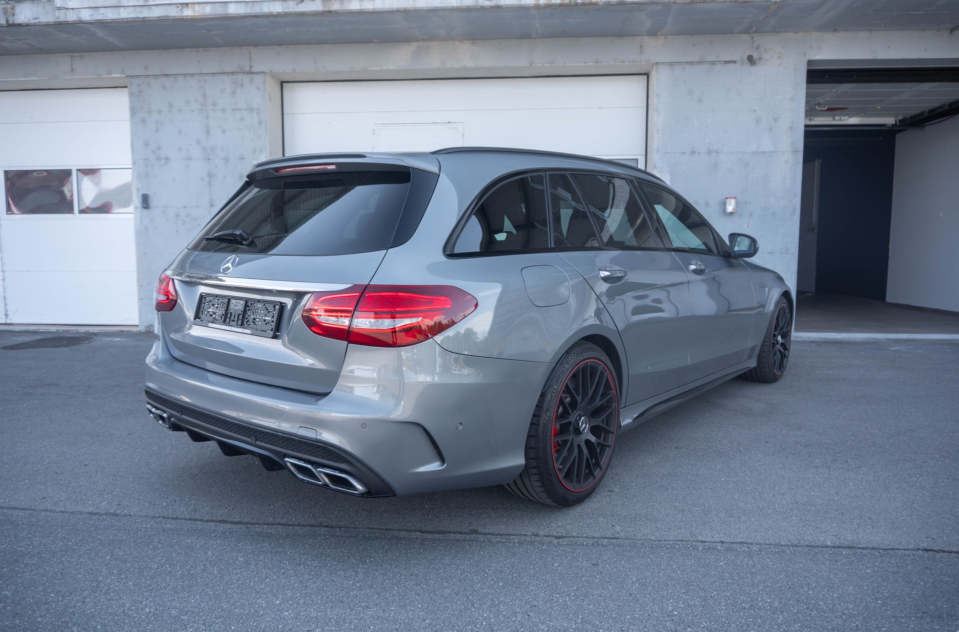 MERCEDES-BENZ C 63 S AMG Edition 1 Speedshift-image-5