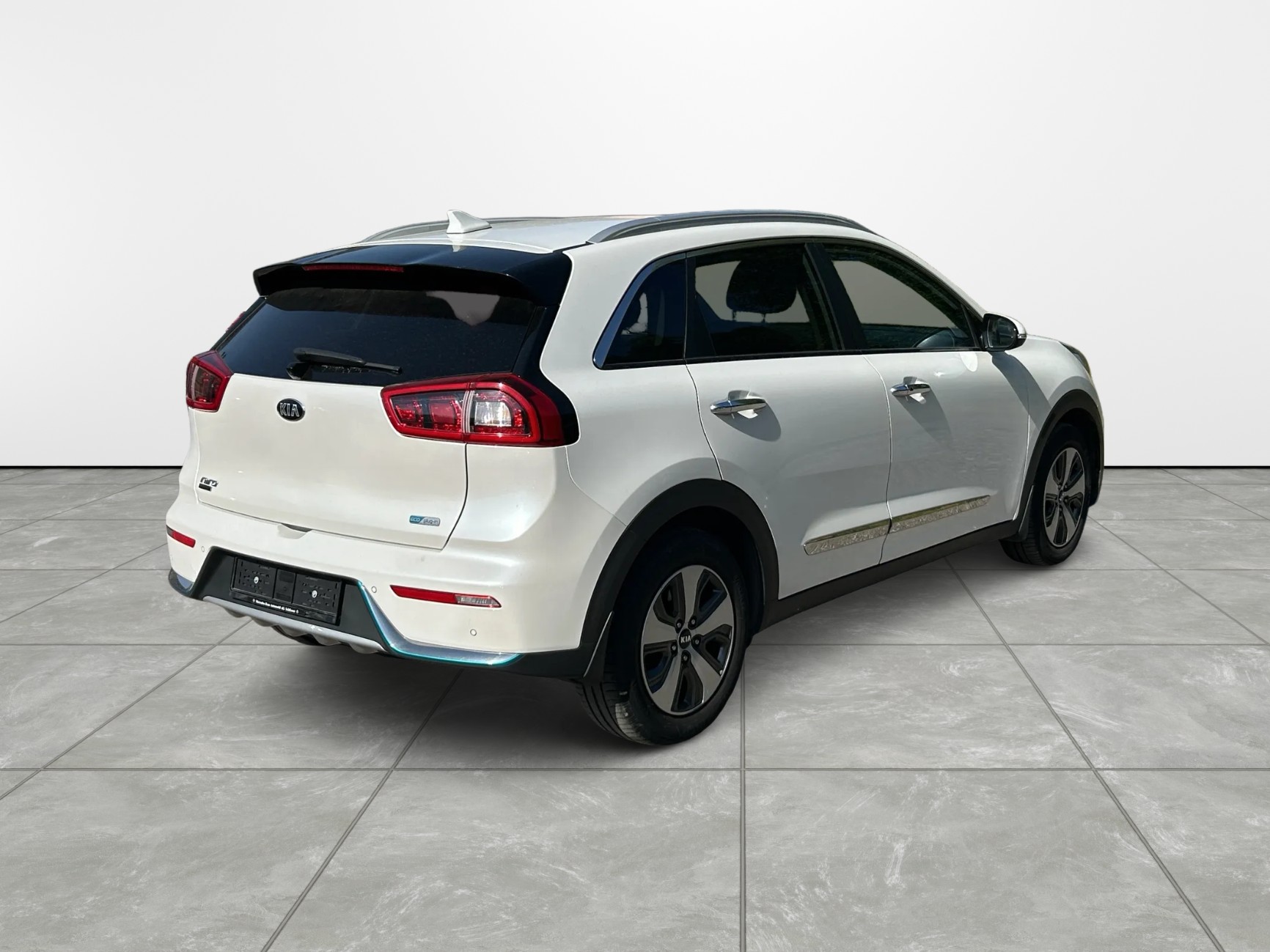 KIA Niro 1.6GDi Plug-in Hybrid DCT-image-3