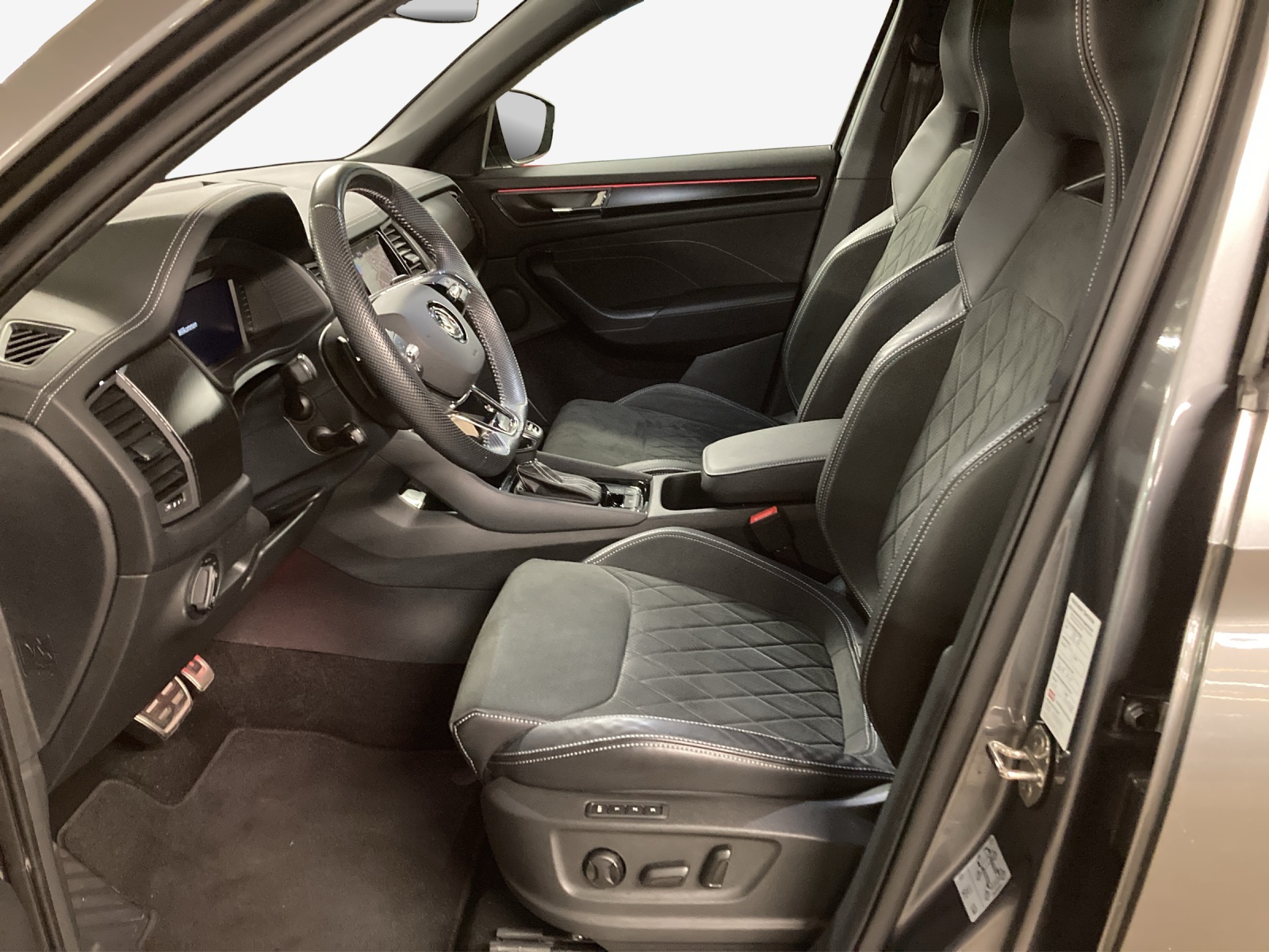 SKODA Kodiaq 2.0 TSI 4x4 SportLine-image-7