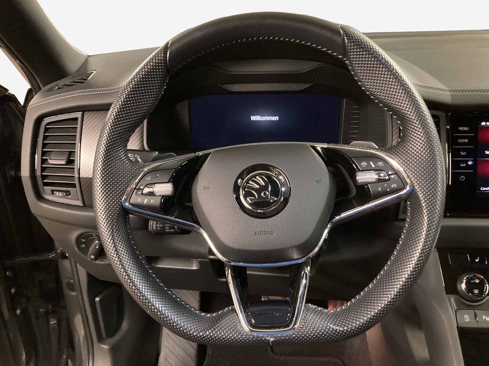 SKODA Kodiaq 2.0 TSI 4x4 SportLine-image-9