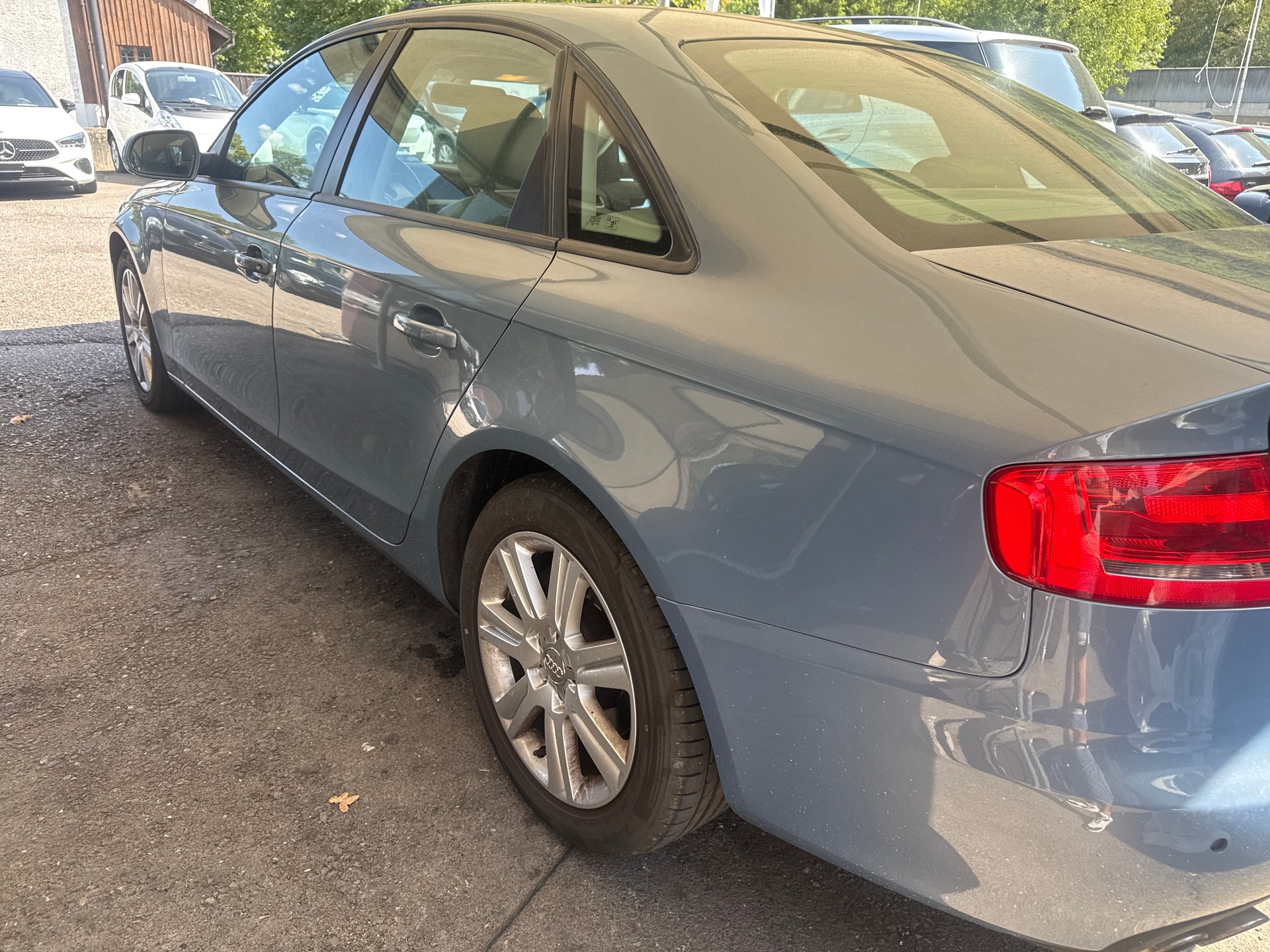 AUDI A4 Limousine 2.0 TFSI quattro S-tronic-image-8