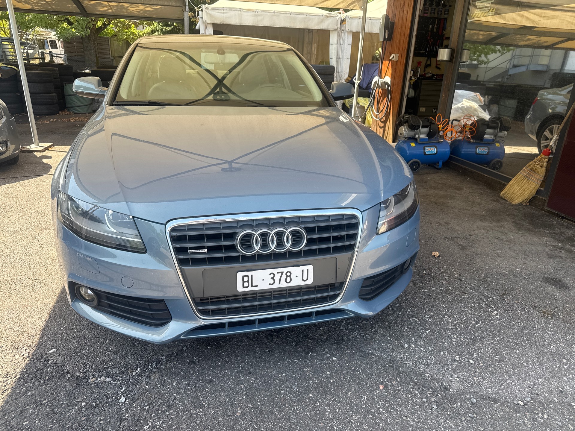 AUDI A4 Limousine 2.0 TFSI quattro S-tronic-showroom-element-1