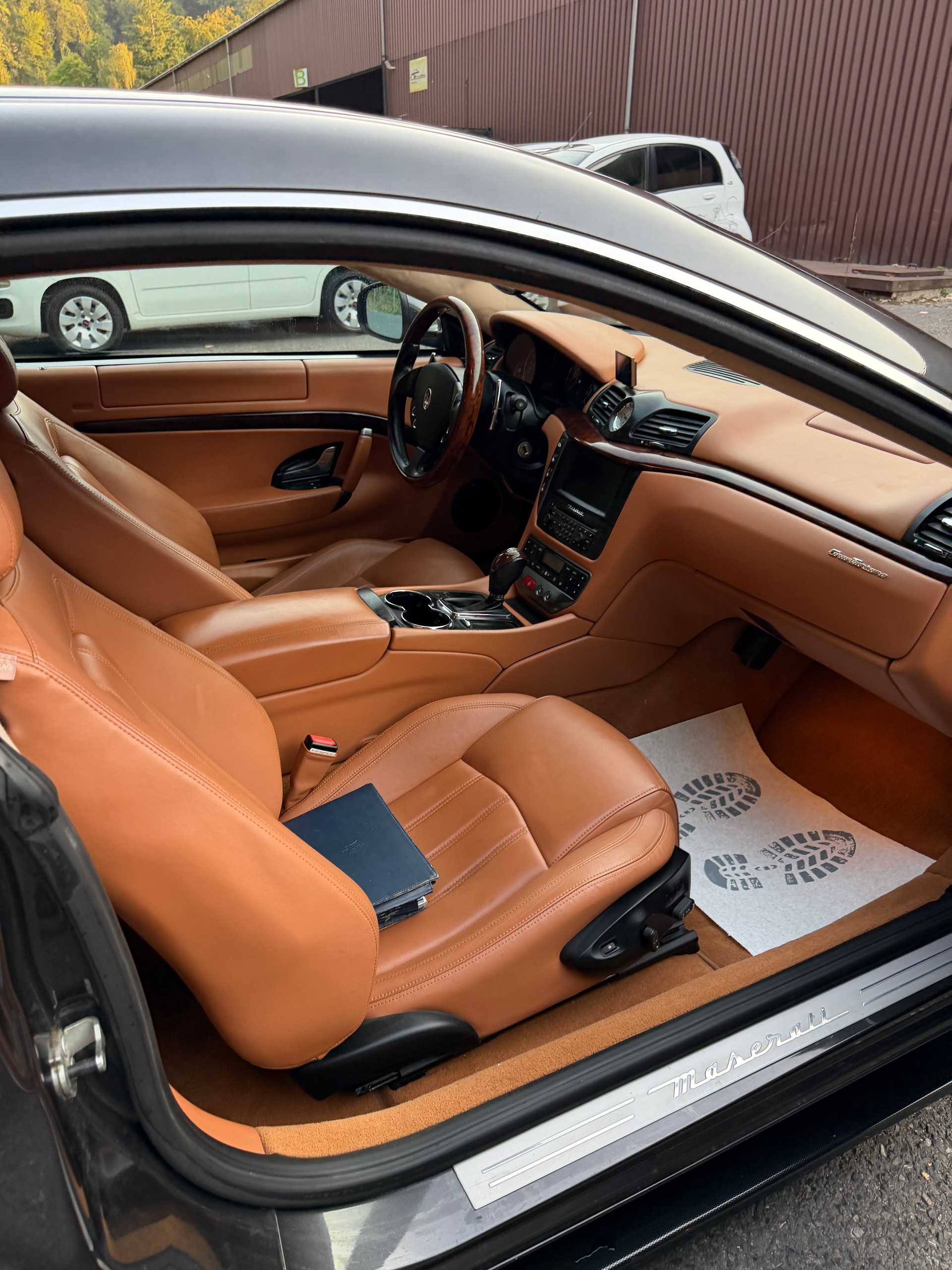 MASERATI GranTurismo Automatica-image-8