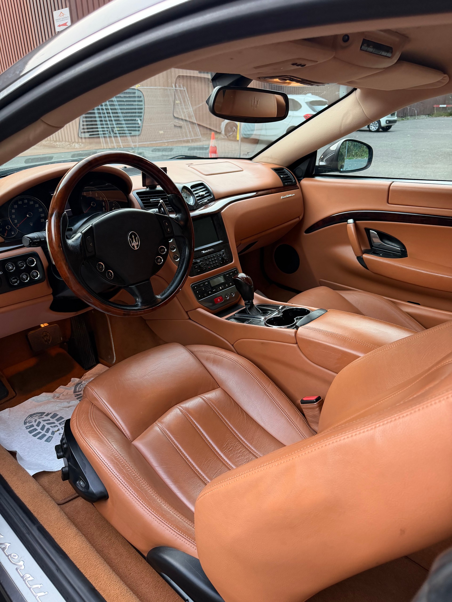 MASERATI GranTurismo Automatica-image-7