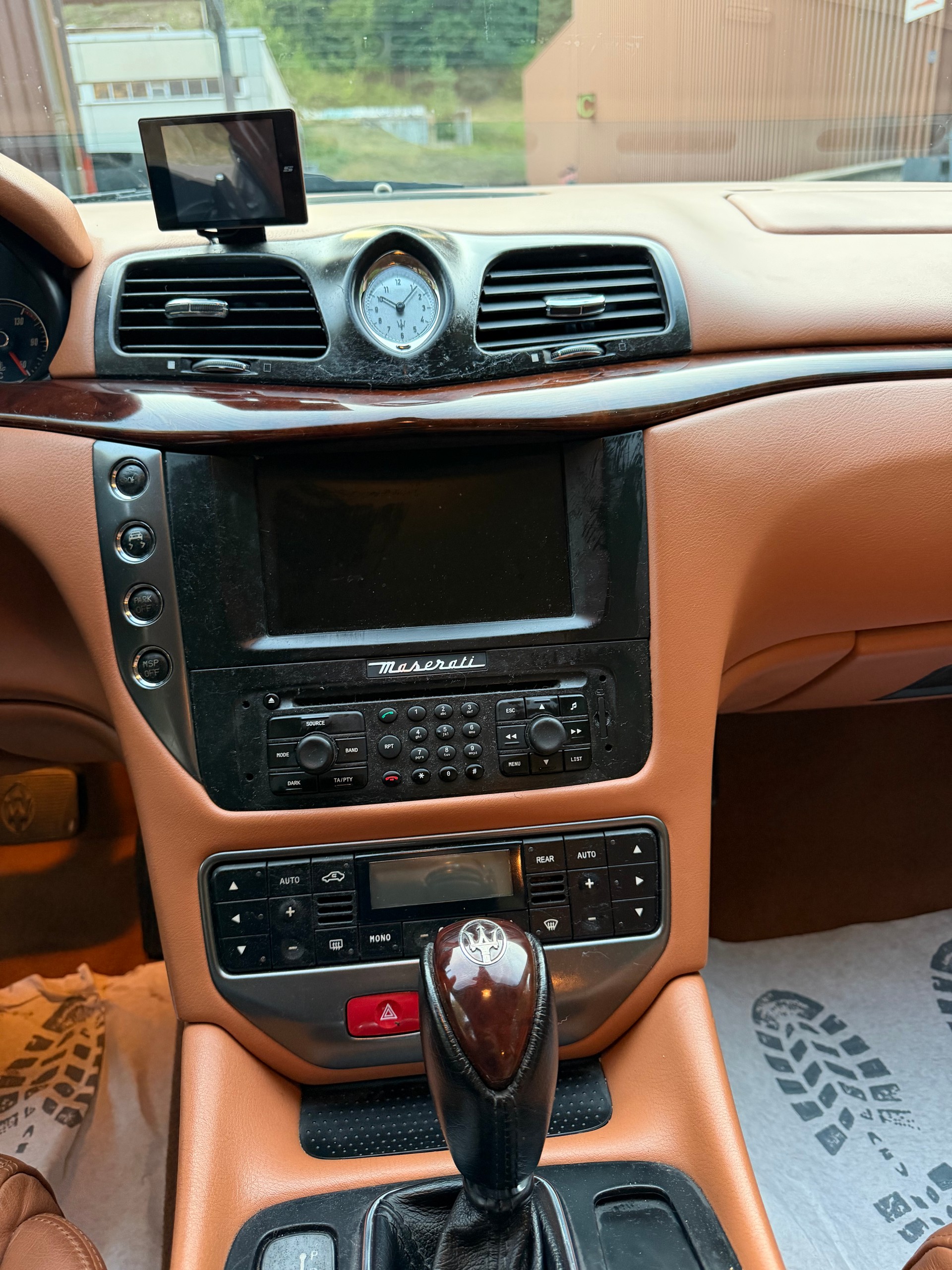 MASERATI GranTurismo Automatica-image-9
