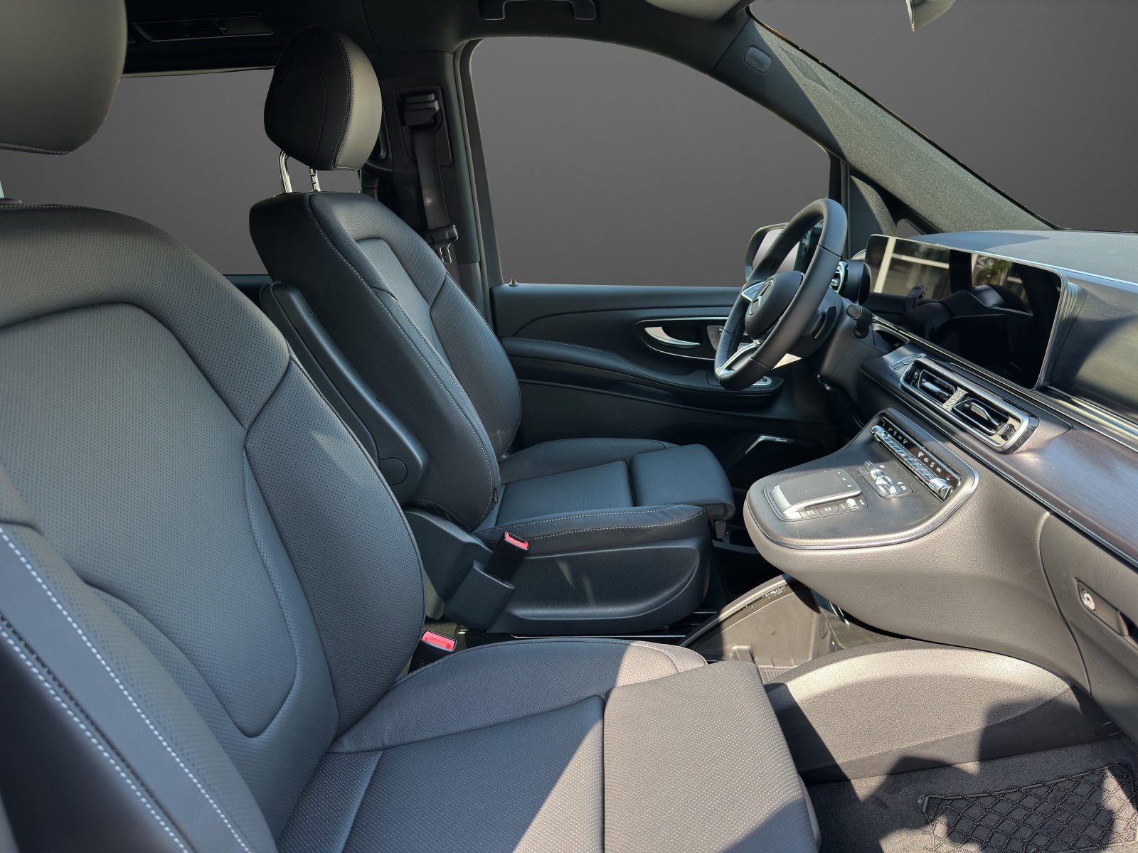 MERCEDES-BENZ V 250 d extralang 4Matic Avantgarde 9G-Tronic-image-8