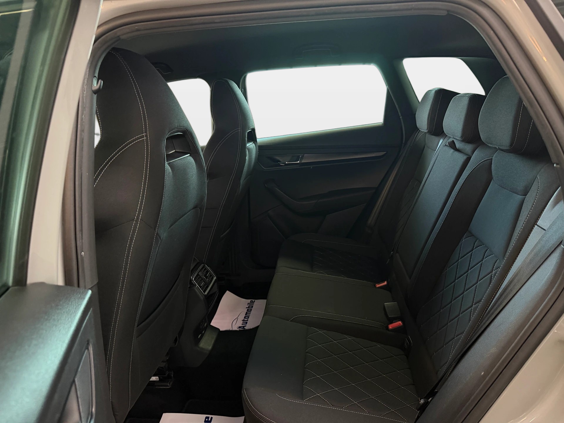 SKODA Karoq 2.0 TSI SportLine 4x4 DSG | CH-Auto | Aus 1-Hand | Frisch MFK | RF-Kamera-image-10