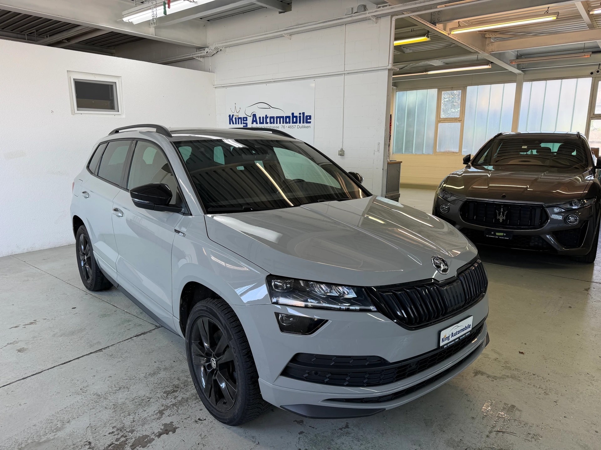 SKODA Karoq 2.0 TSI SportLine 4x4 DSG | CH-Auto | Aus 1-Hand | Frisch MFK | RF-Kamera-showroom-element-3