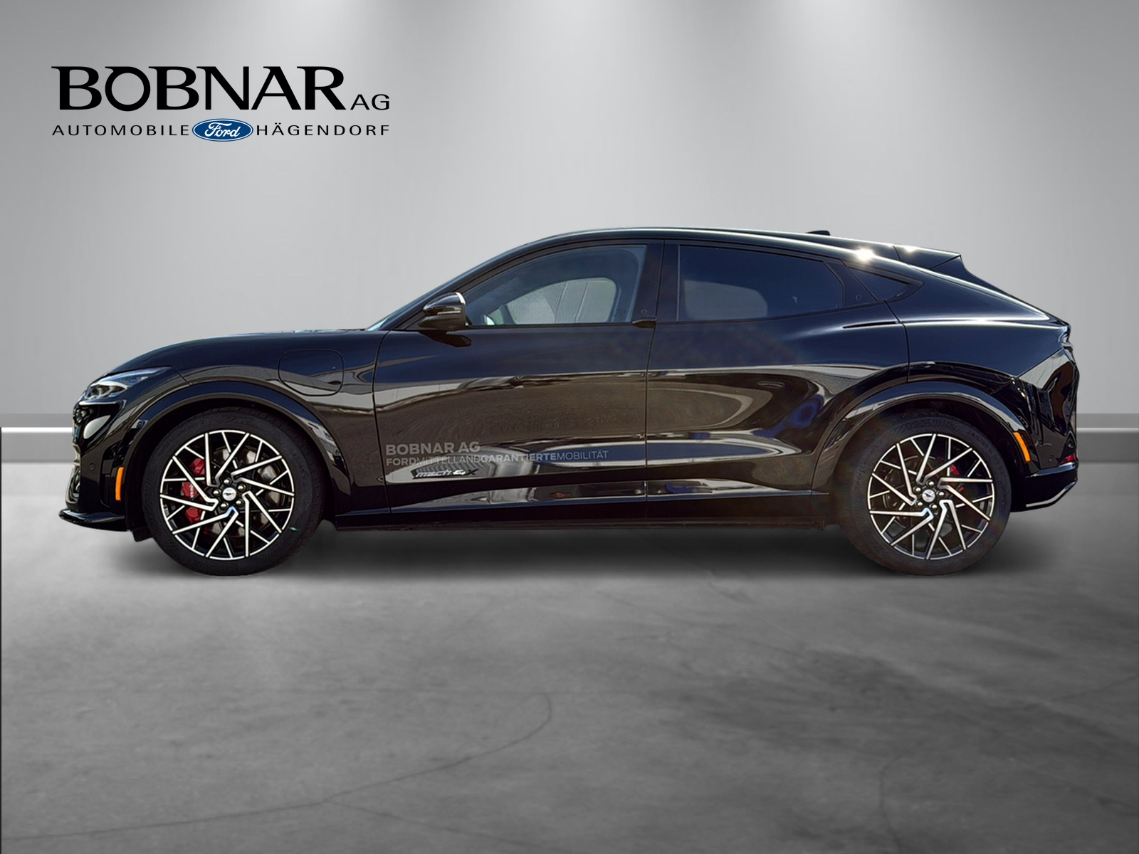 FORD Mustang MACH-E GT AWD 91 kWh-showroom-element-2