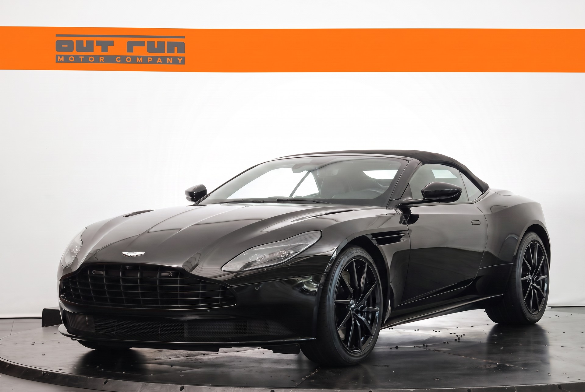 ASTON MARTIN DB11 V8 Volante Touchtronic 3 Shadow Edition