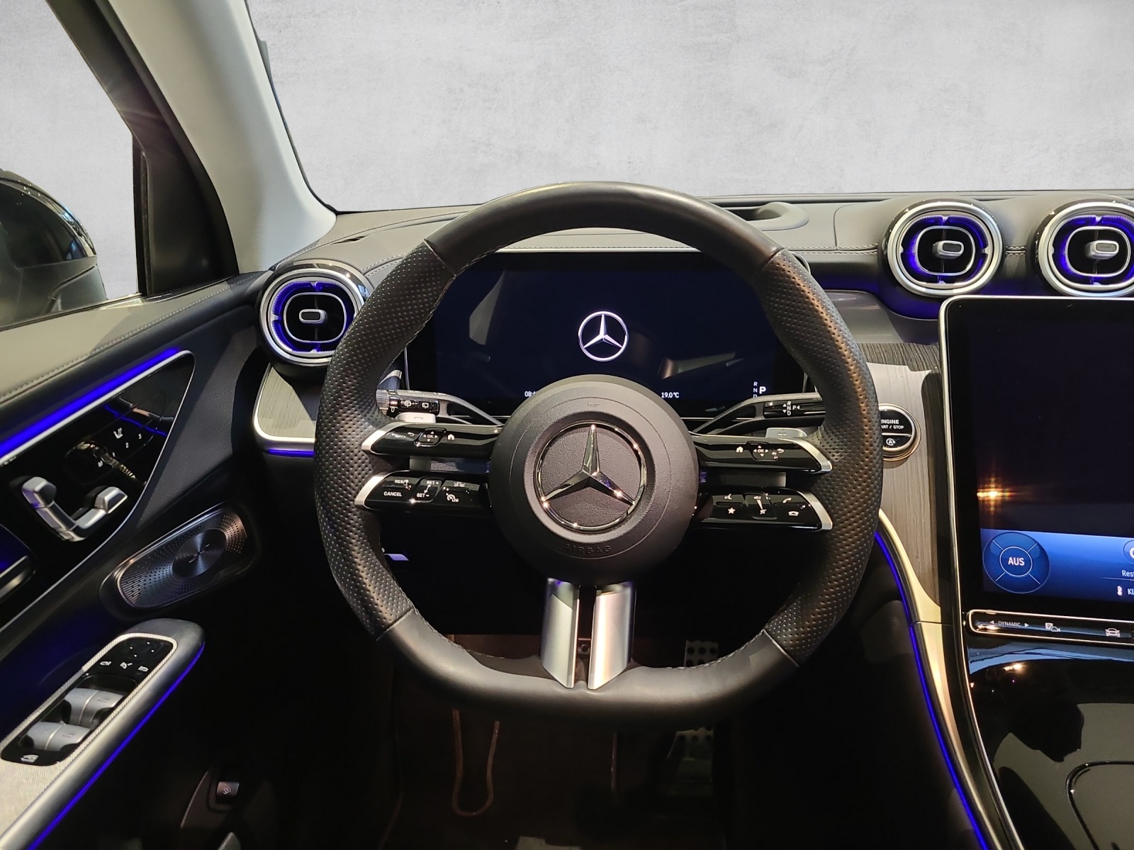 MERCEDES-BENZ GLC 220 d 4M AMG X254-image-4