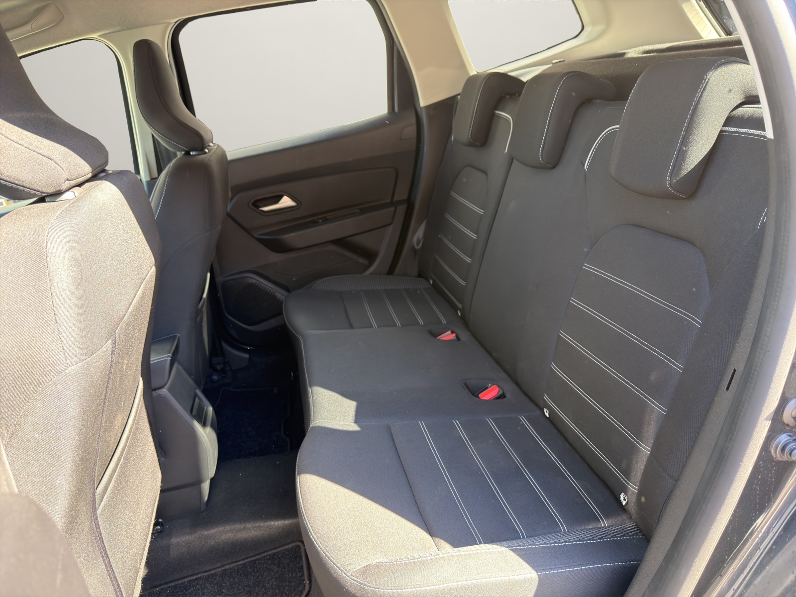 DACIA Duster TCe 150 Extreme 4x4-image-15