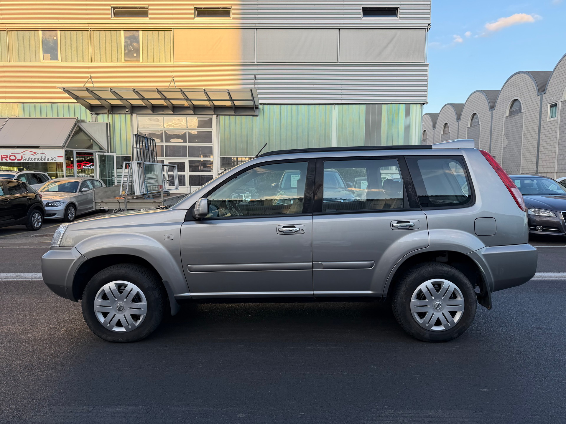 NISSAN X-Trail 2.5 16V Elegance