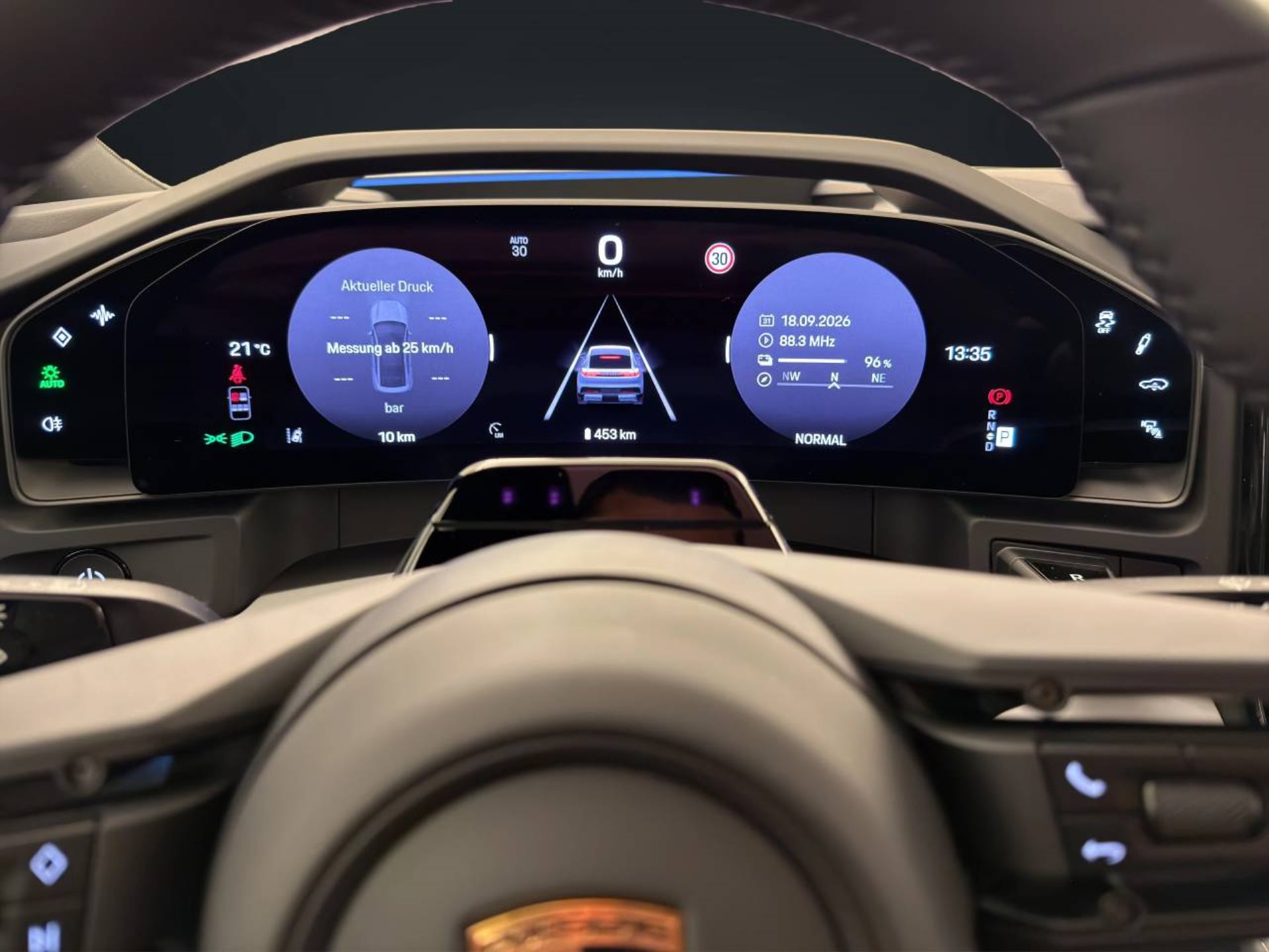 PORSCHE Cayenne Coupé Electric-image-22