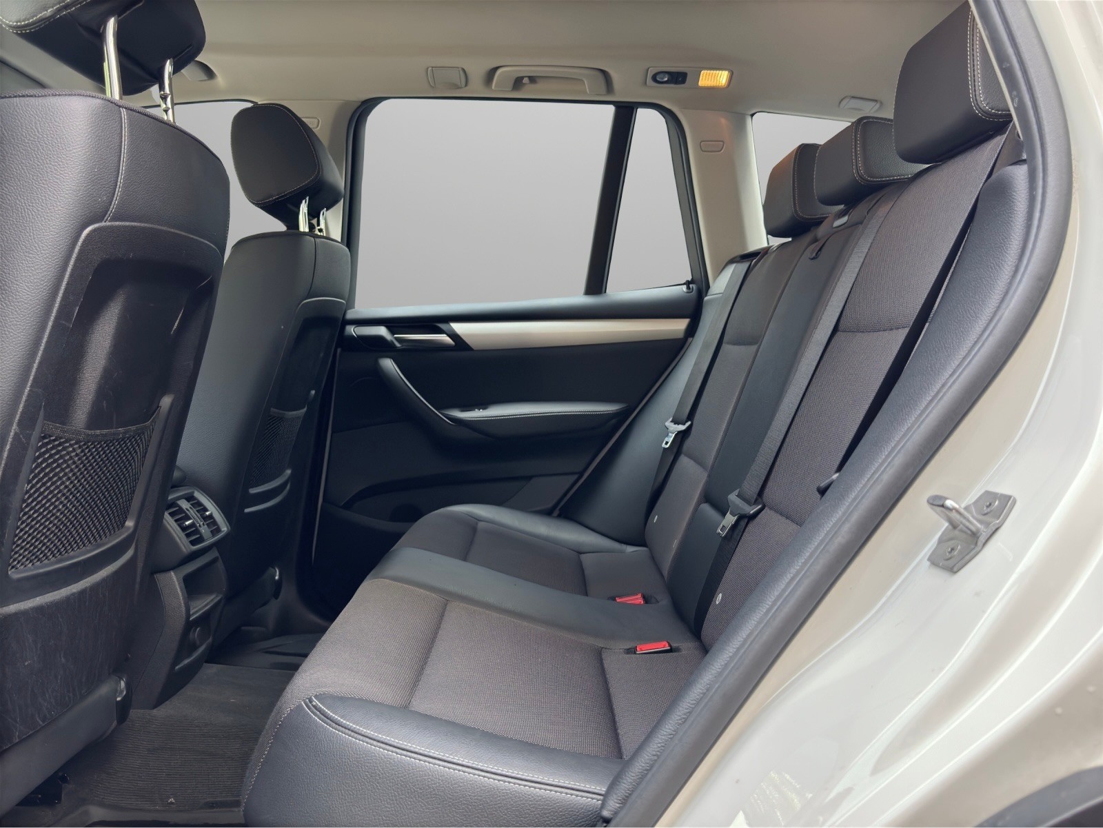 BMW X3 xDrive 20i Steptronic-image-10