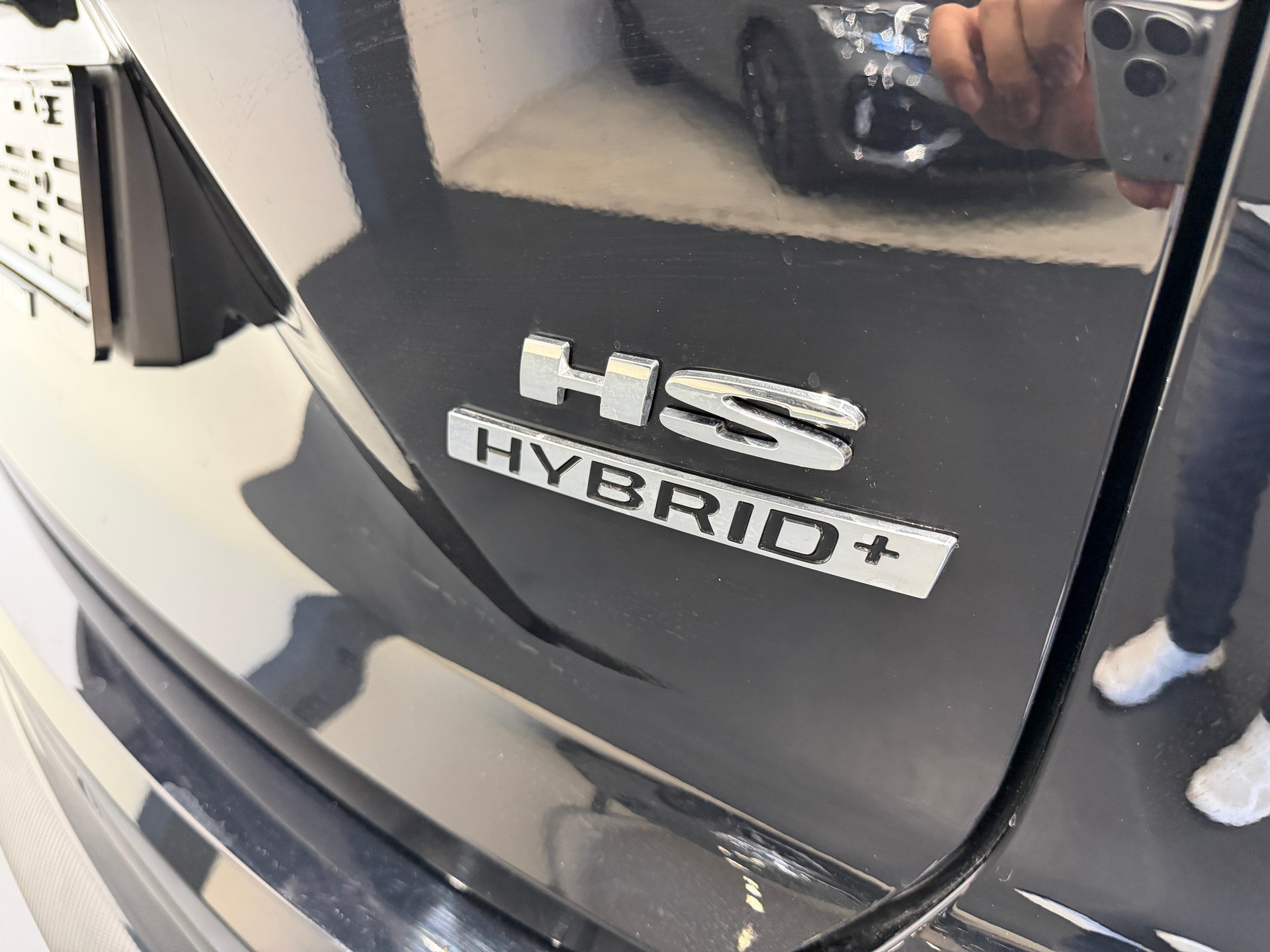MG HS 1.5 Vollhybrid Luxury Automat-image-24