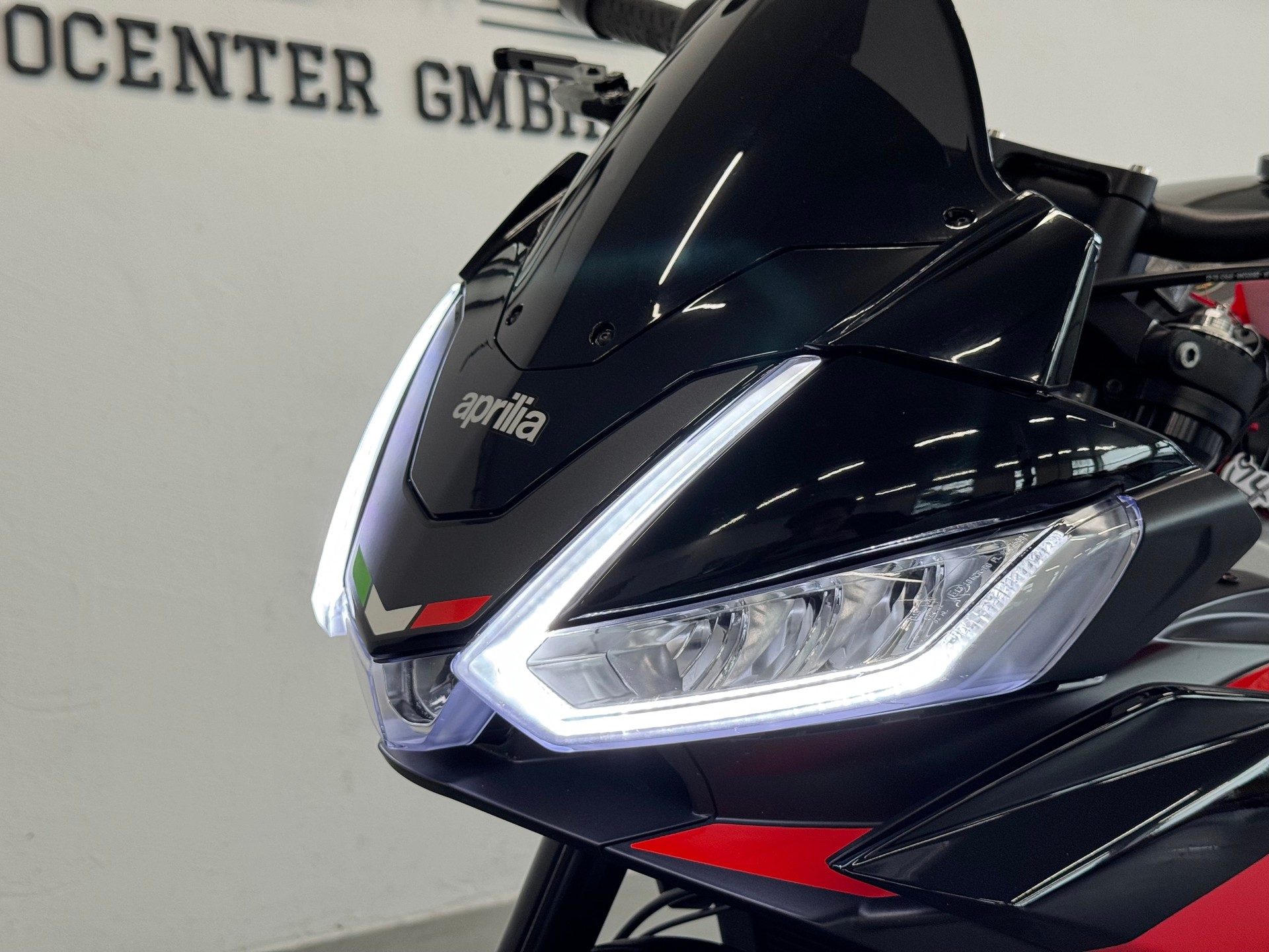 APRILIA Tuono 660 Factory-image-15
