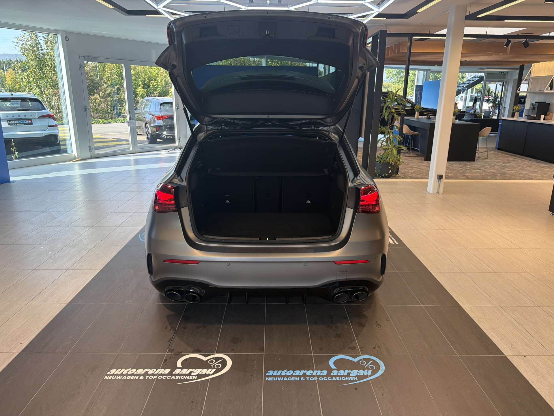 MERCEDES-BENZ A45 S AMG 4Matic+ 421PS DCT-Automat-image-7