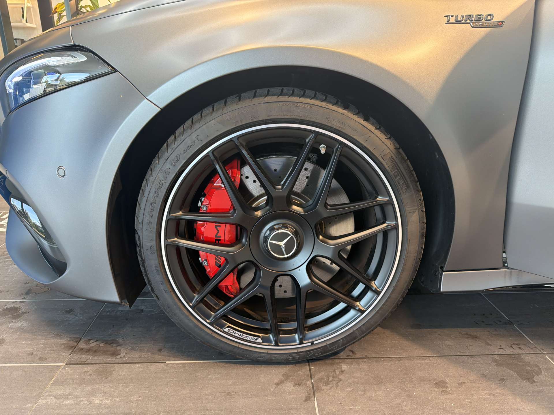 MERCEDES-BENZ A45 S AMG 4Matic+ 421PS DCT-Automat-image-8