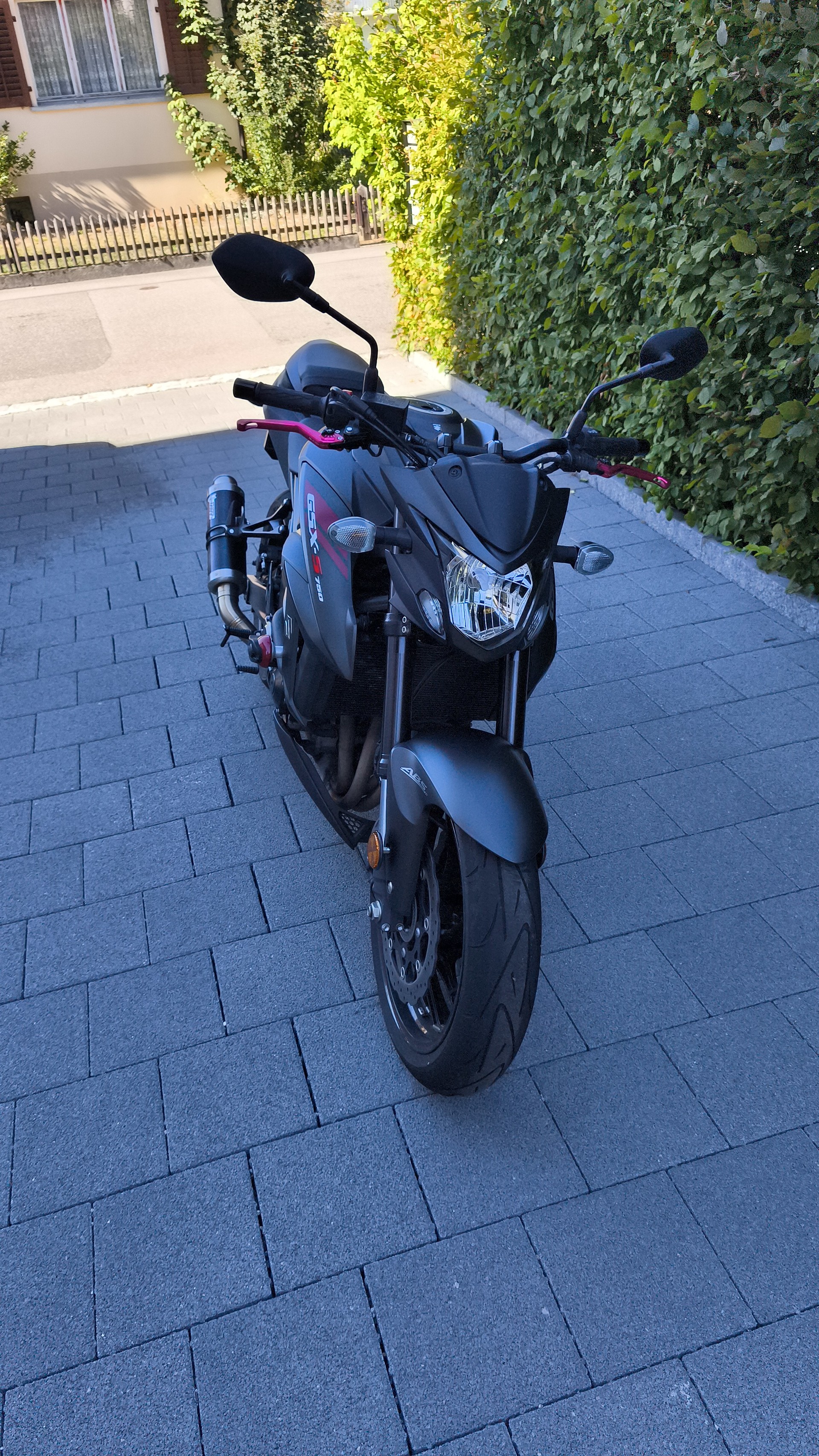 SUZUKI GSX-S 750 ABS-image-0