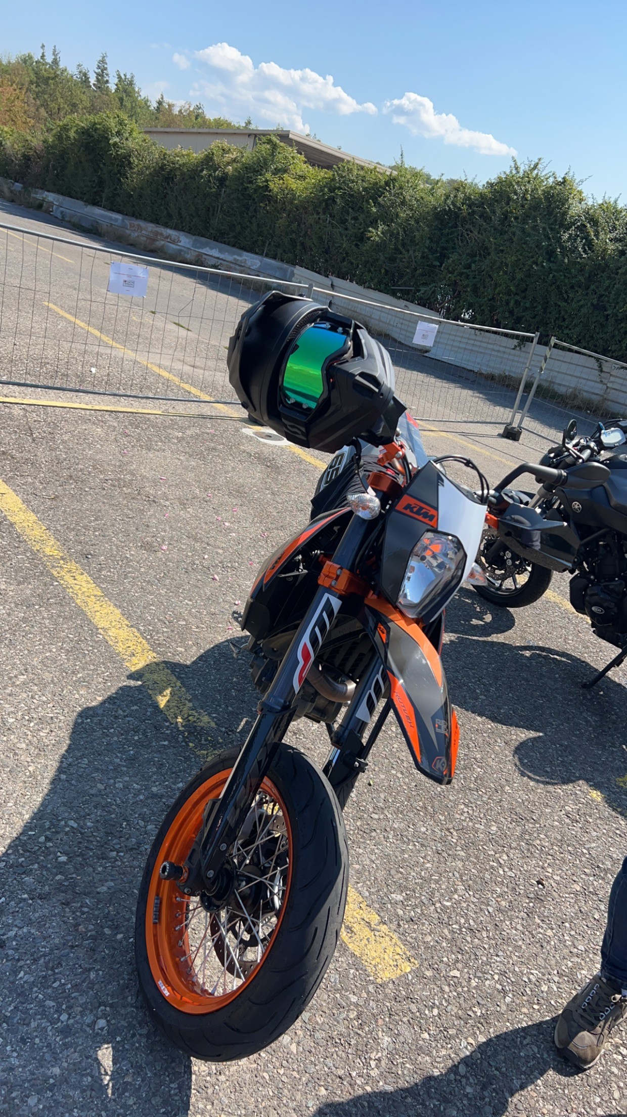 KTM 690 SMC R-image-2