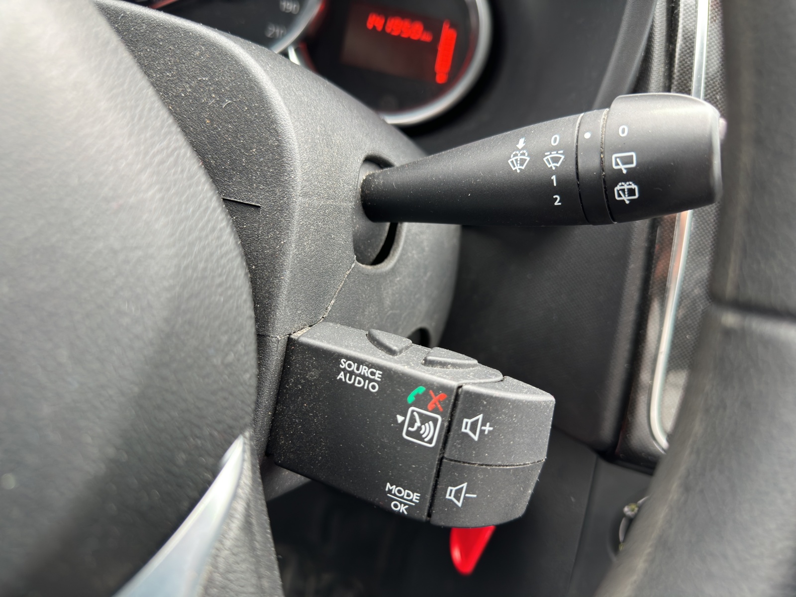 DACIA Logan MCV 1.2 Lauréate-image-15