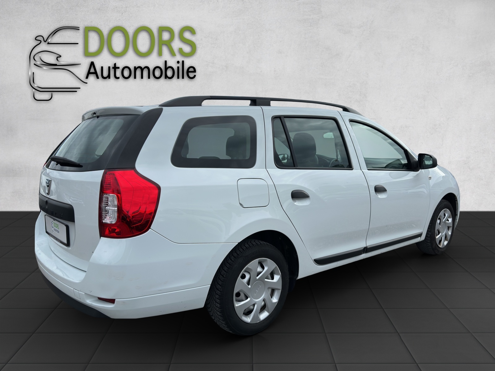 DACIA Logan MCV 1.2 Lauréate-image-4