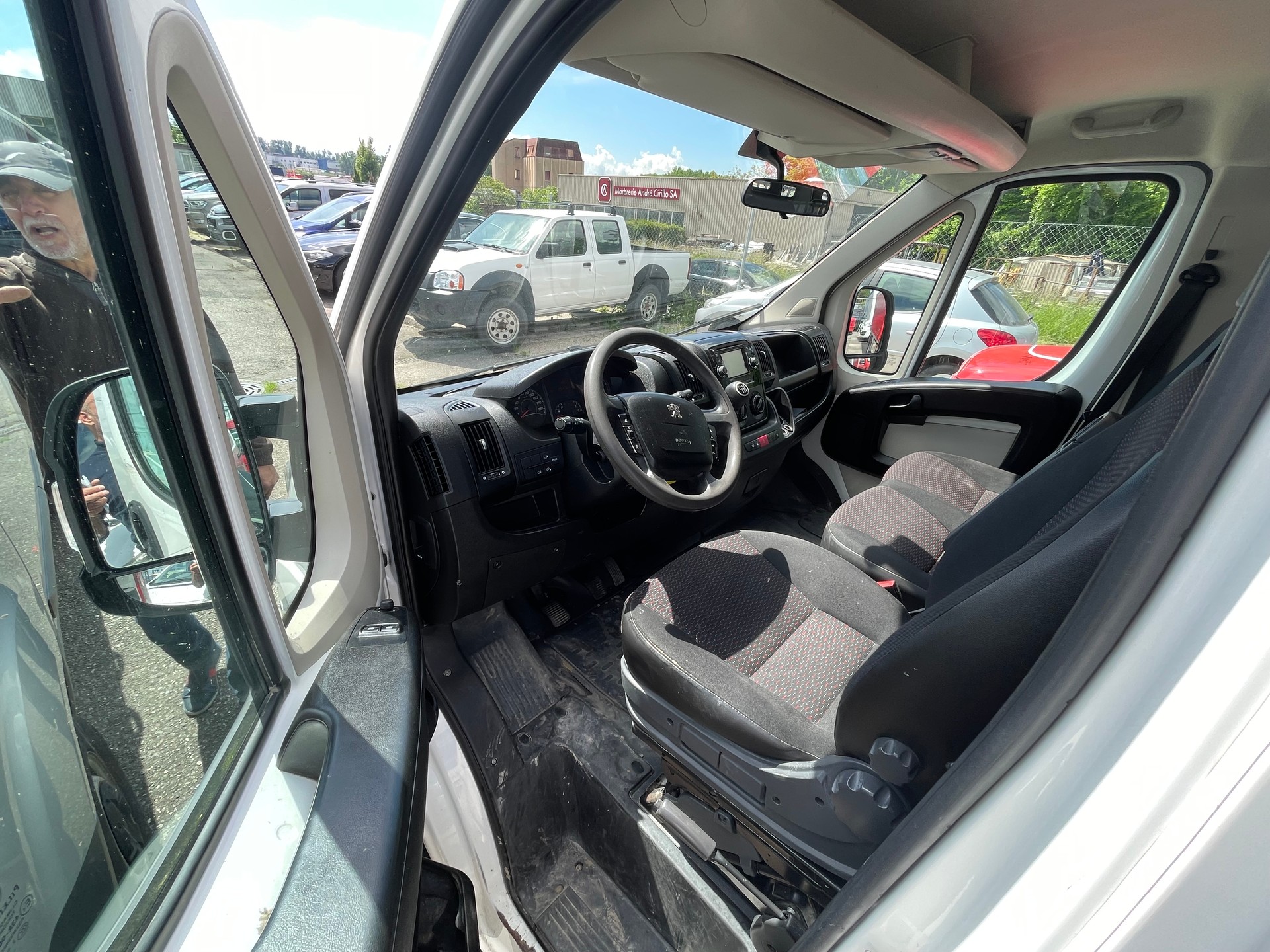 PEUGEOT Boxer 2.0 HDI 335 Active L3-image-4