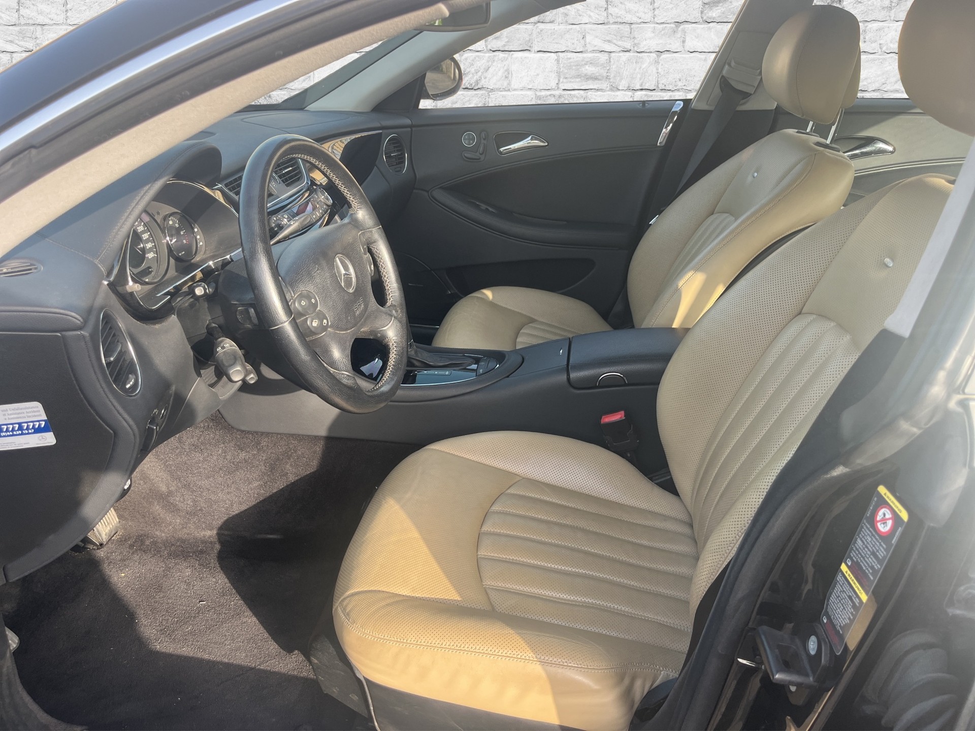 MERCEDES-BENZ CLS 500 7G-Tronic-image-11