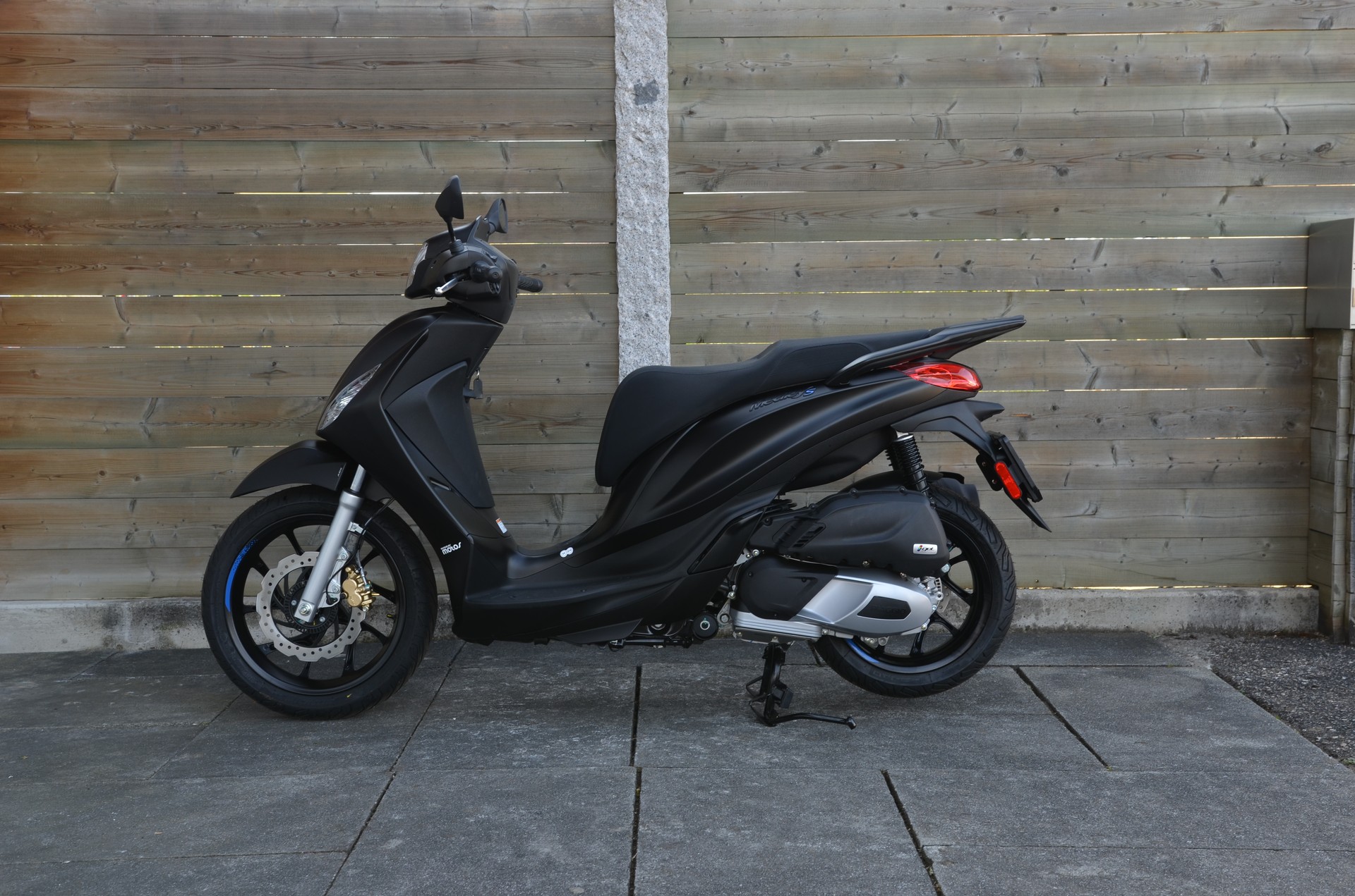 PIAGGIO Medley 125 Sport E5+-image-1