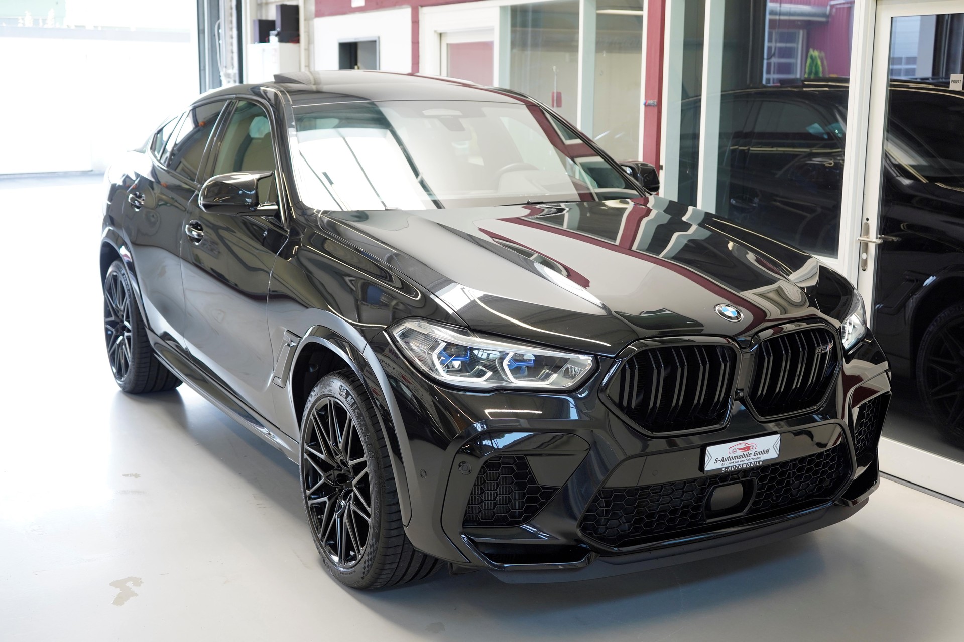 BMW X6M Steptronic M Competition-image-9