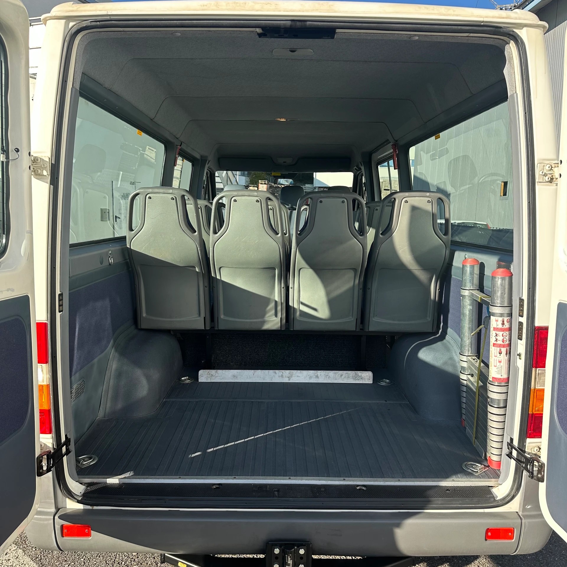 MERCEDES-BENZ Sprinter 312 D 4x4 13 Plätzer-image-9