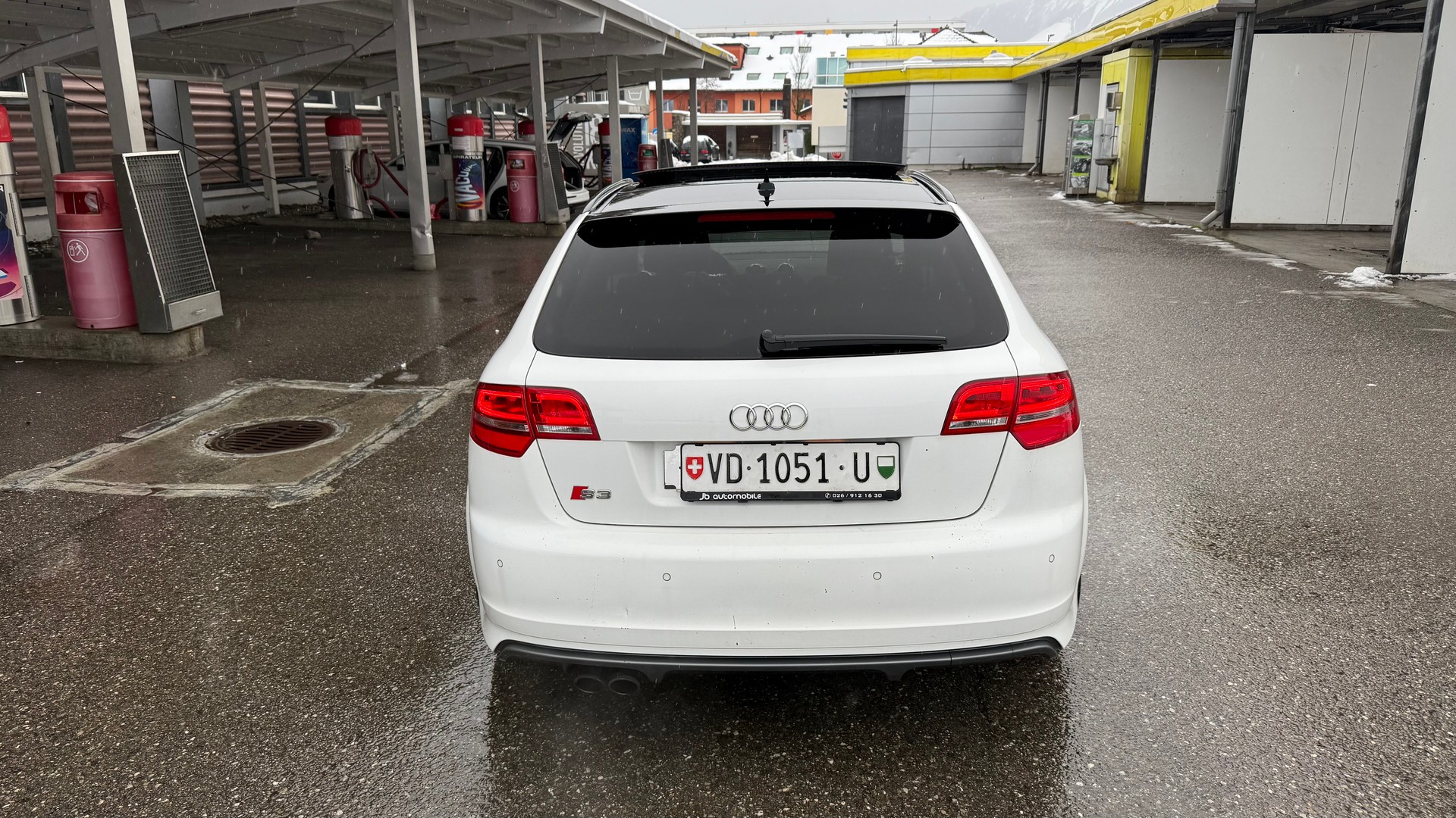 AUDI S3 Sportback 2.0 TFSI quattro S-tronic-image-5