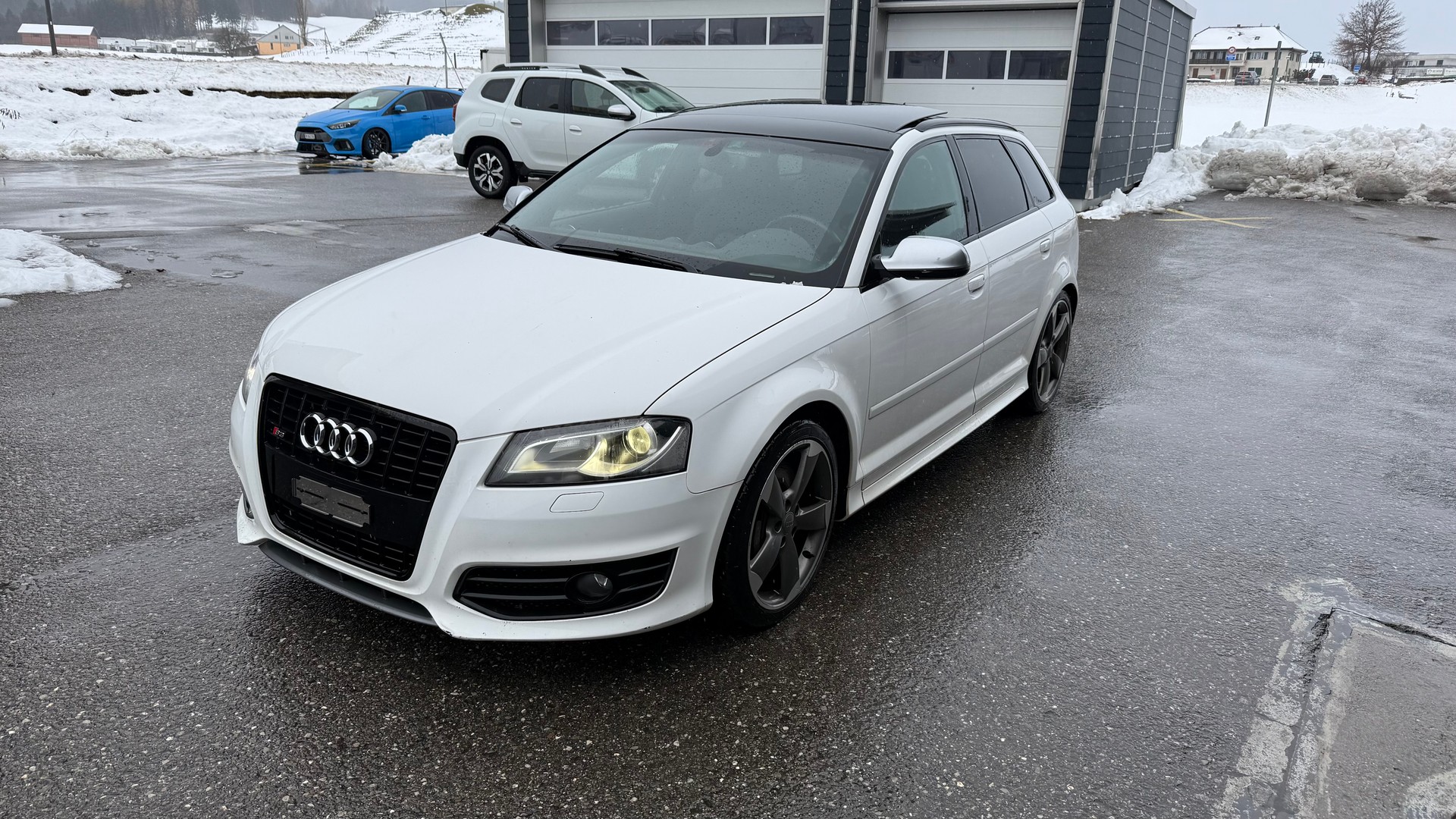 AUDI S3 Sportback 2.0 TFSI quattro S-tronic-image-2