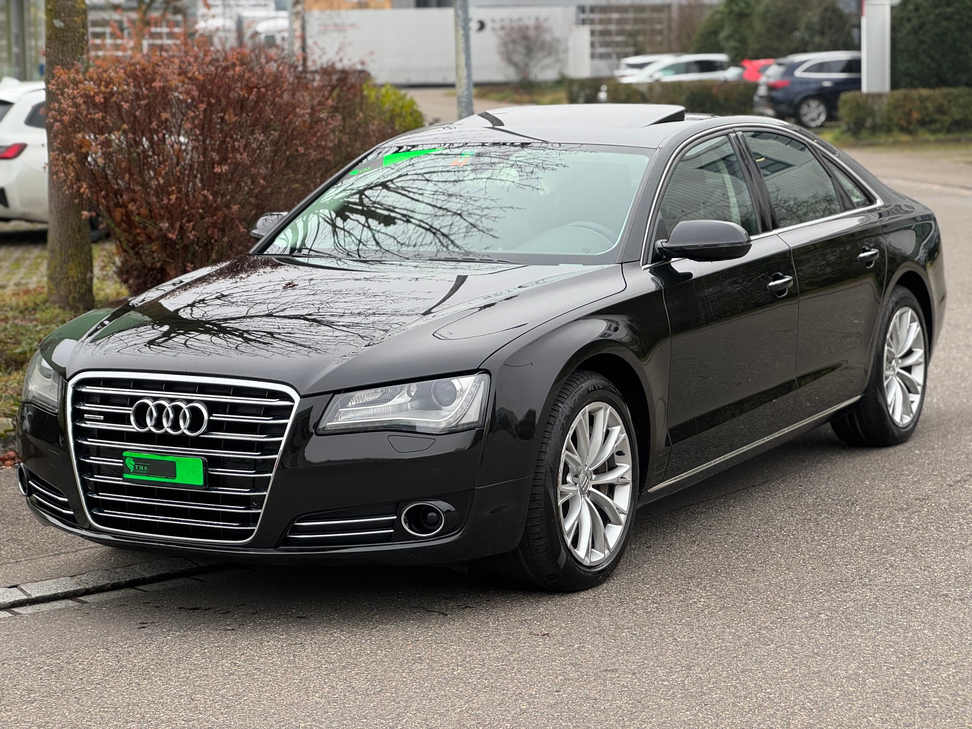 AUDI A8 4.2 FSI quattro tiptronic-image-2