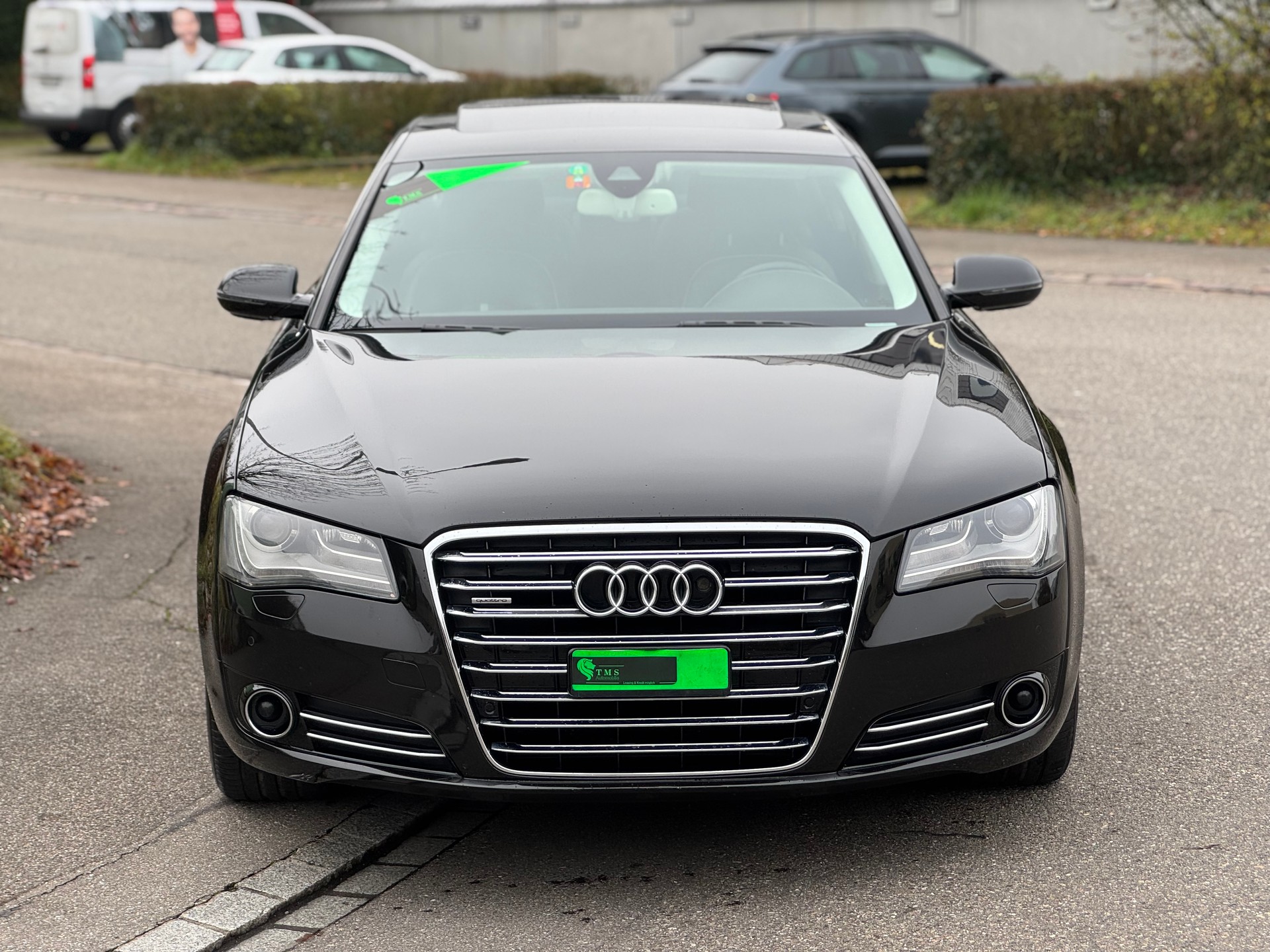 AUDI A8 4.2 FSI quattro tiptronic-image-1
