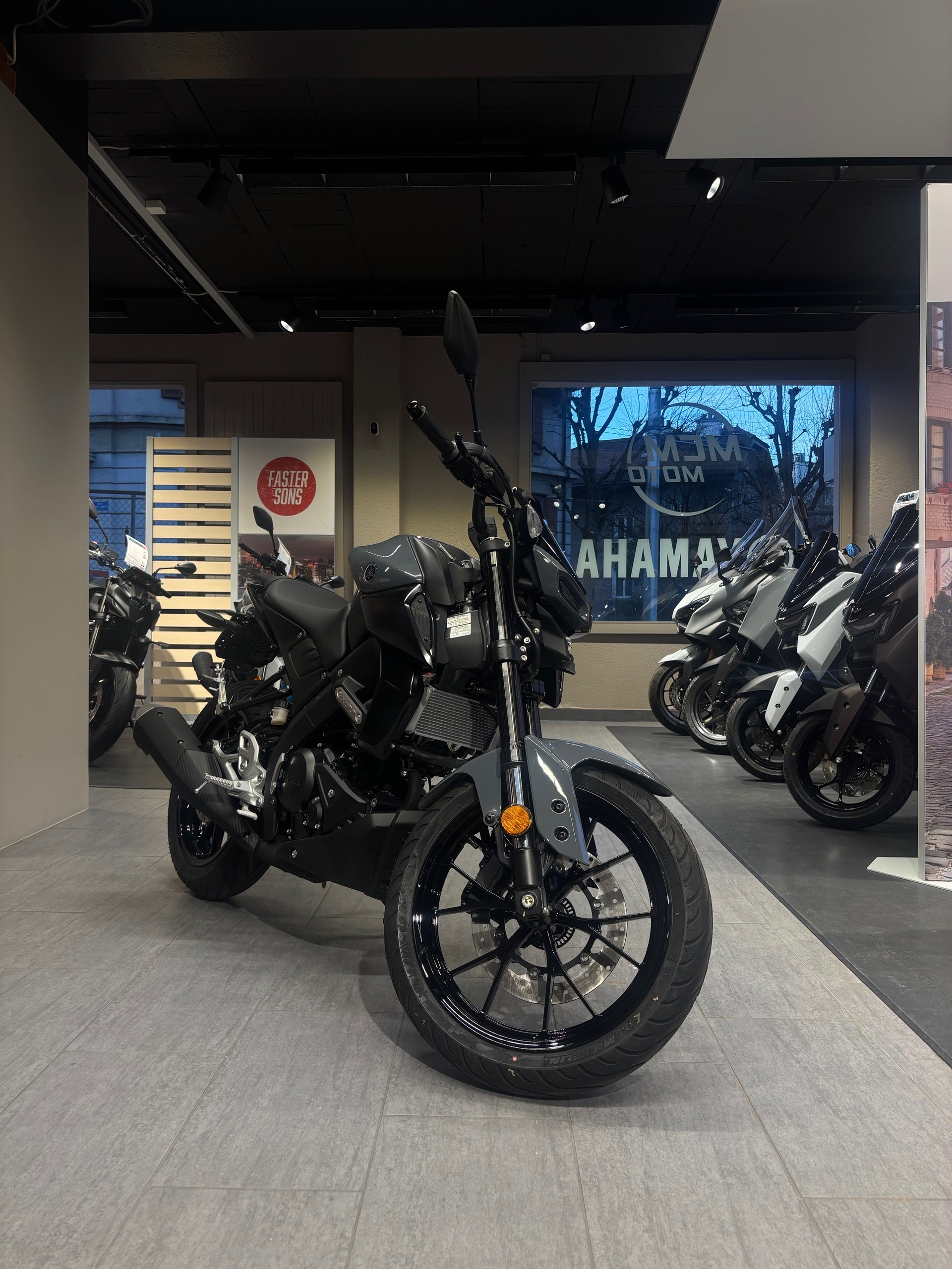 YAMAHA MT-125 ABS-image-1