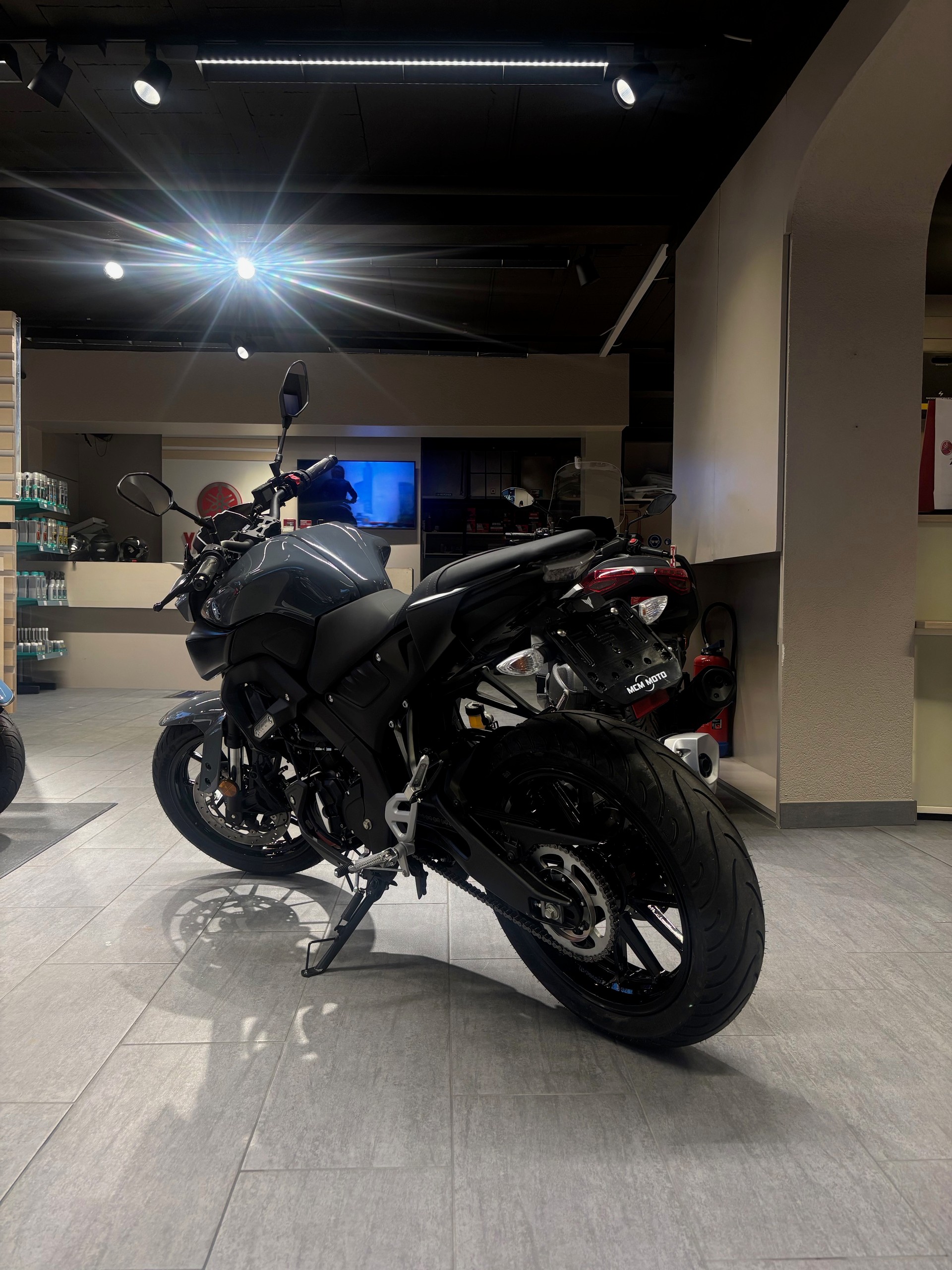 YAMAHA MT-125 ABS-image-2