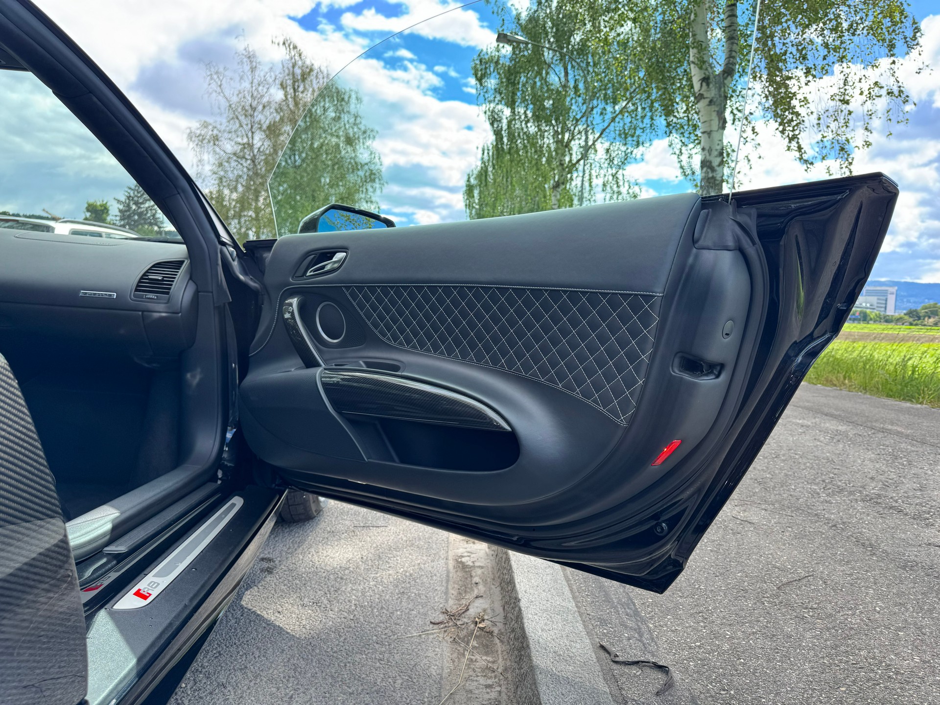 AUDI R8 plus Coupé 5.2 S-Tronic, Keramikbremsen, 8 Räder-image-13