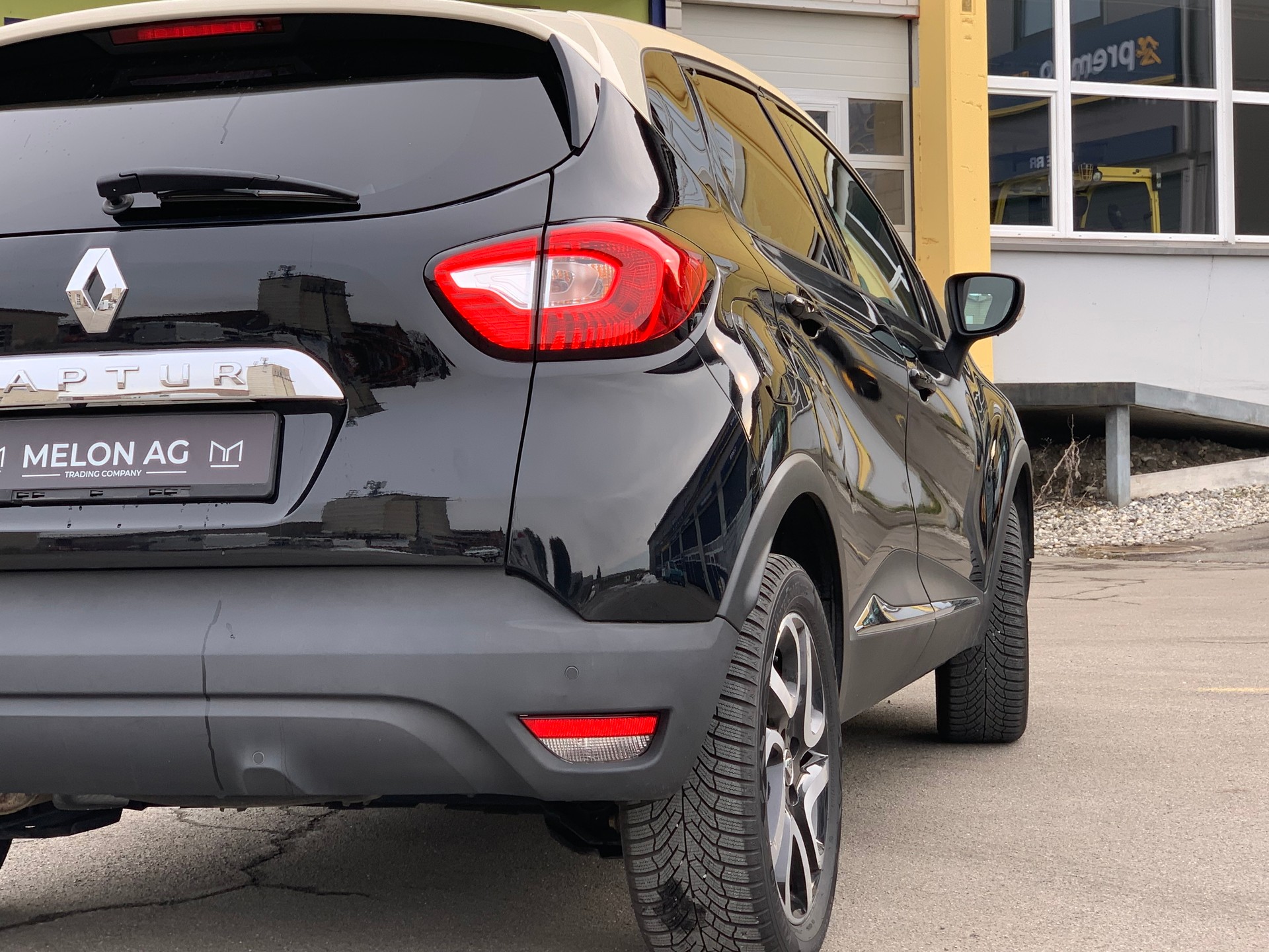 RENAULT Captur 1.2 T 16V Intens EDC-image-7