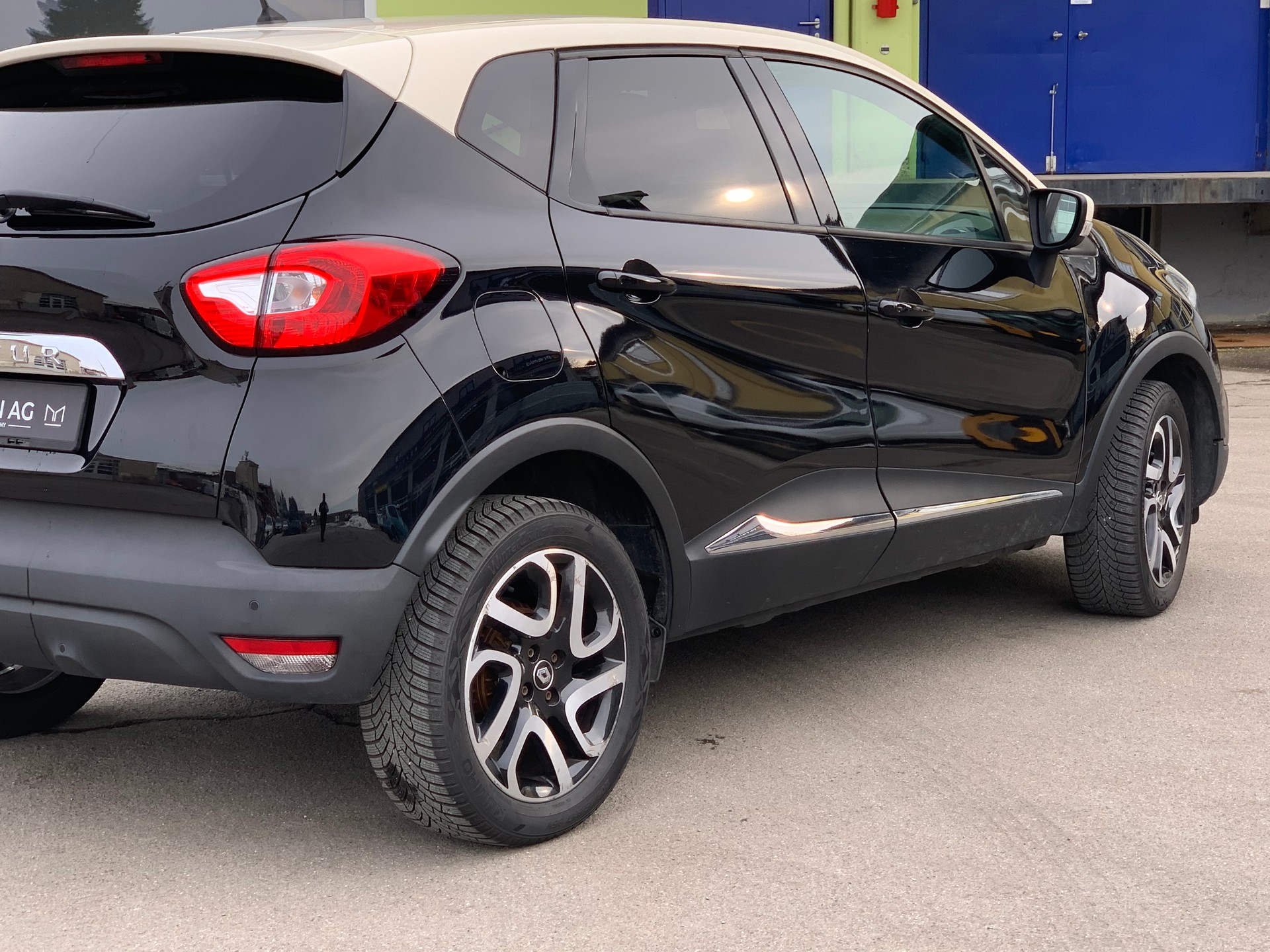 RENAULT Captur 1.2 T 16V Intens EDC-image-6