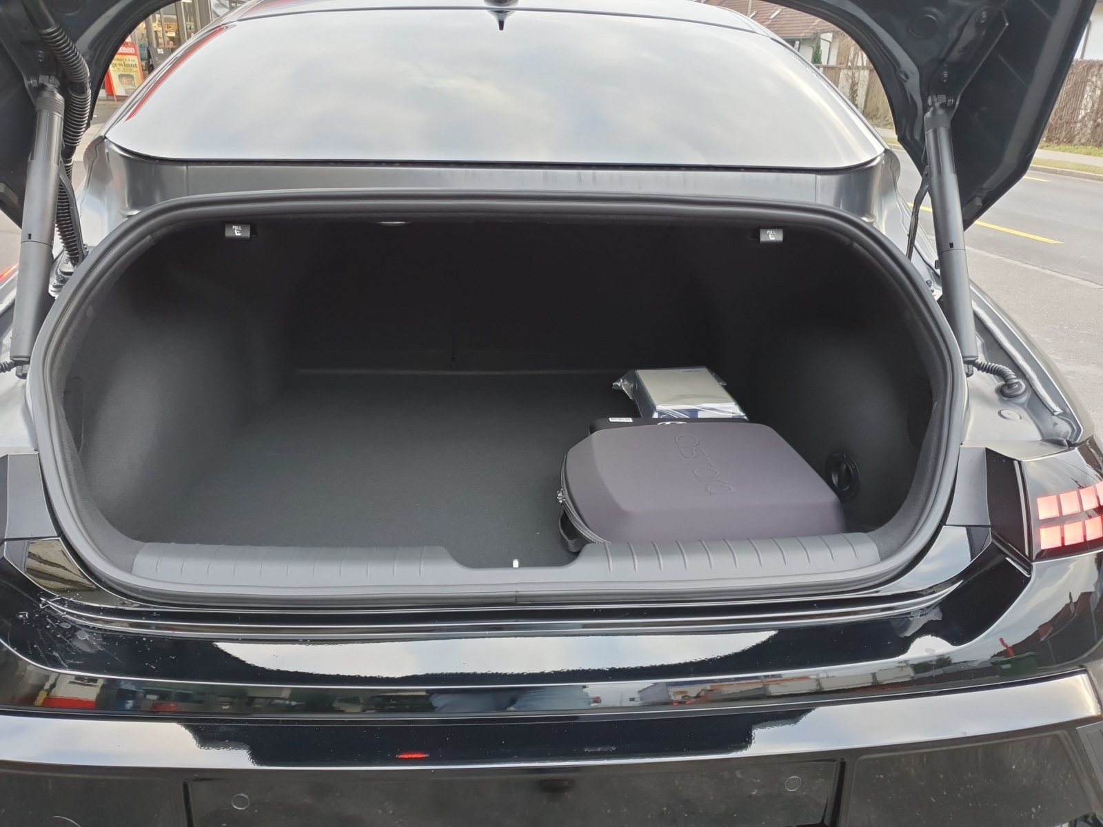 HYUNDAI Ioniq 6 N-Line 4WD-image-9