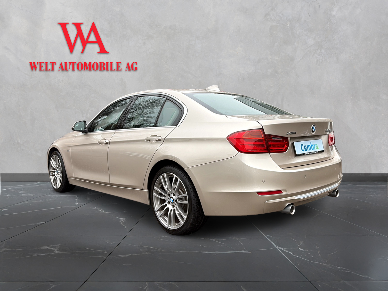 BMW 335i xDrive Steptronic-showroom-element-2