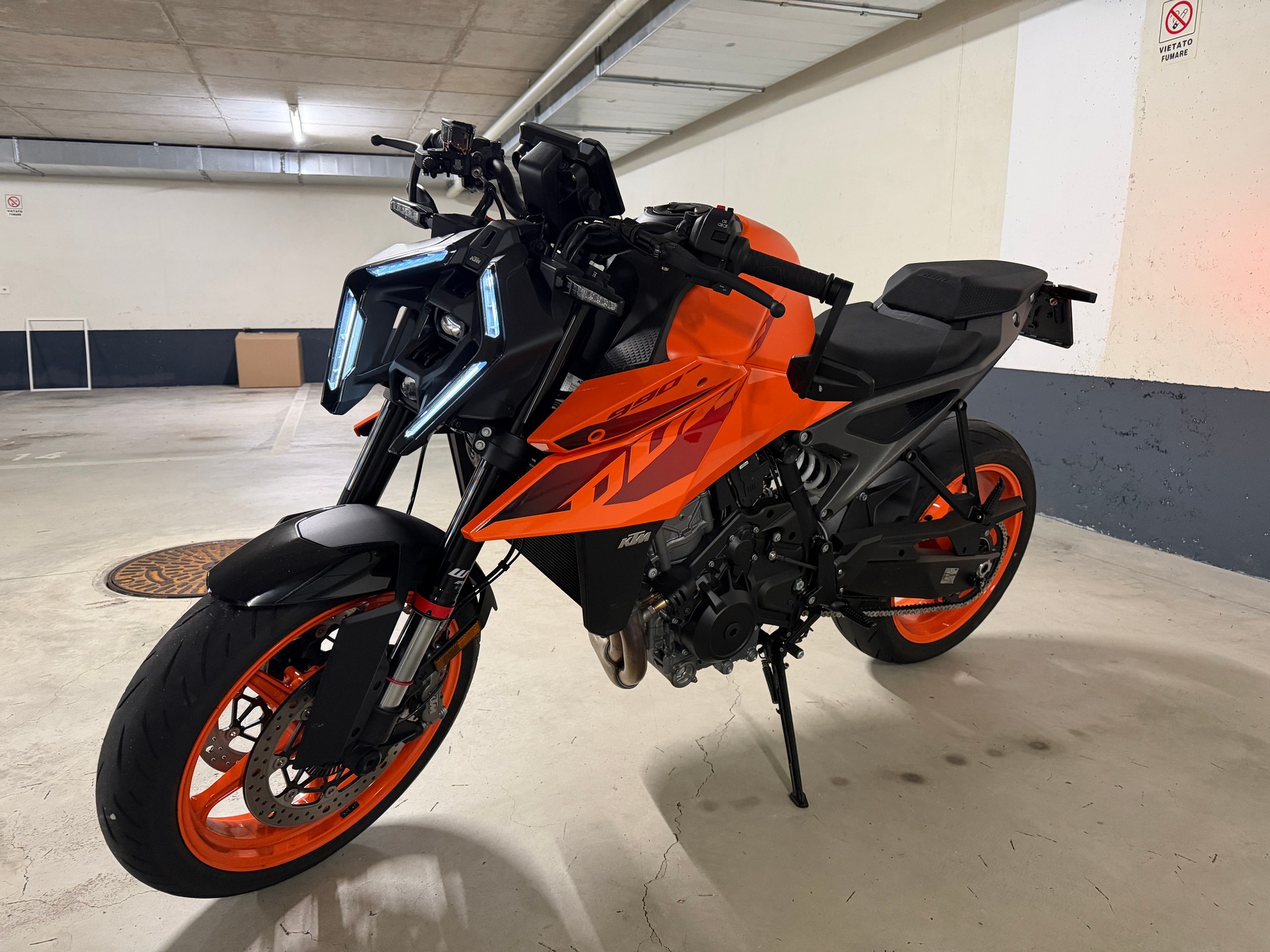 KTM 990 Duke-image-0