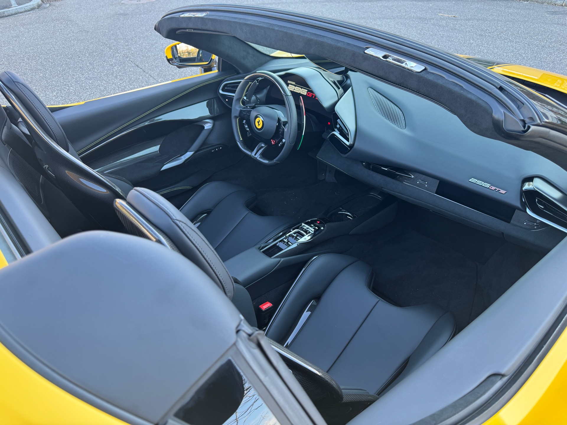 FERRARI 296 GTS-image-4