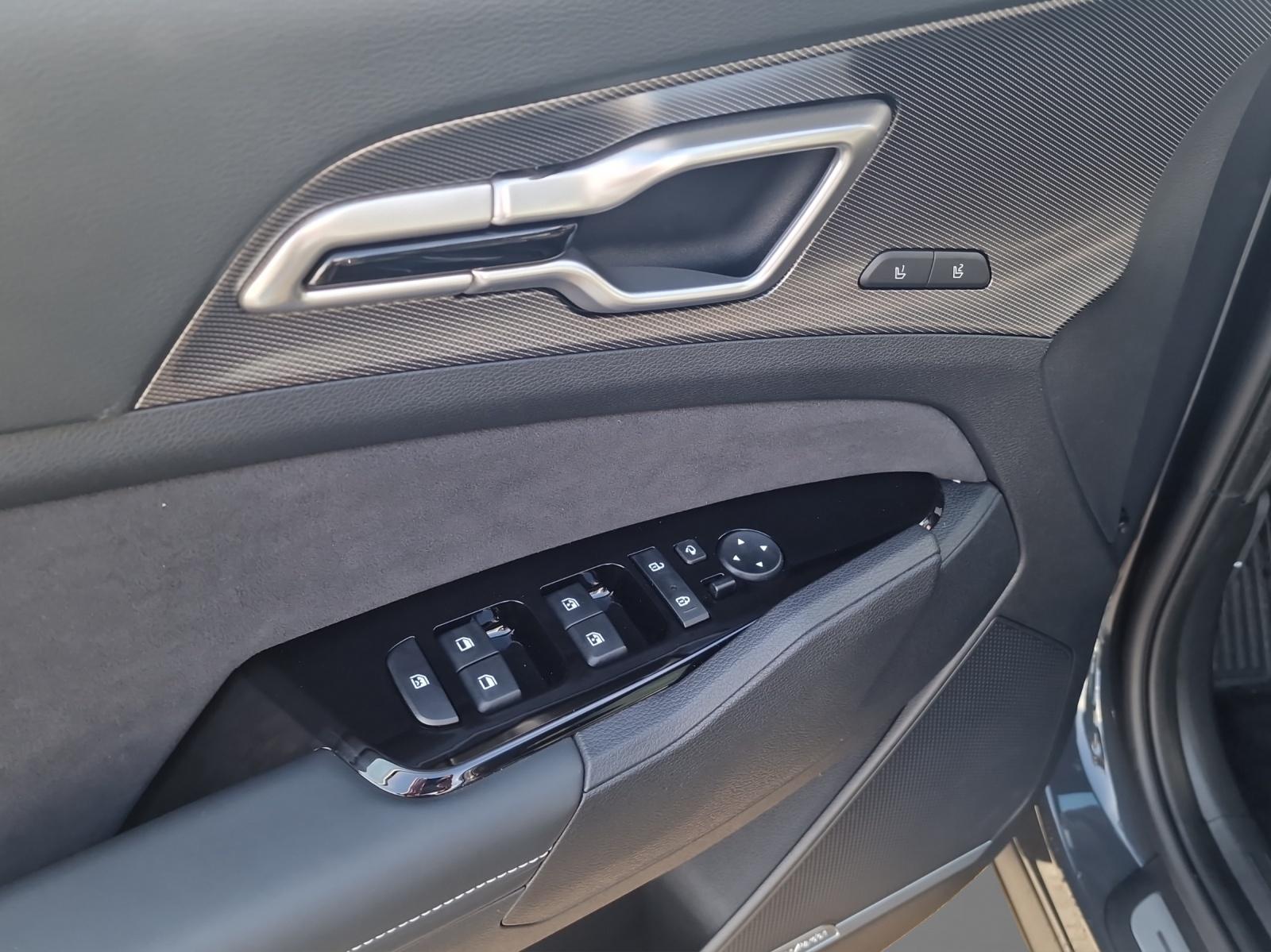 KIA Sportage 1.6 T-GDi Hybrid GT-Line-image-12